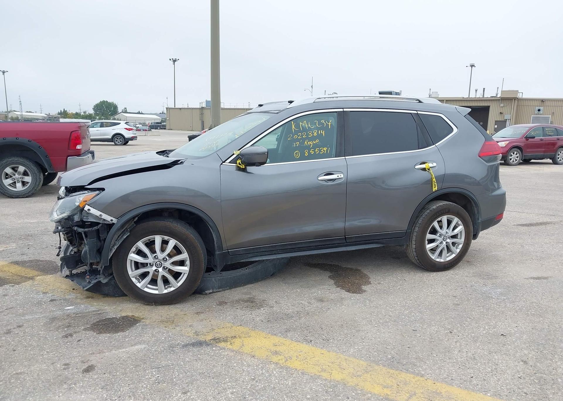 2017 NISSAN ROGUE SV