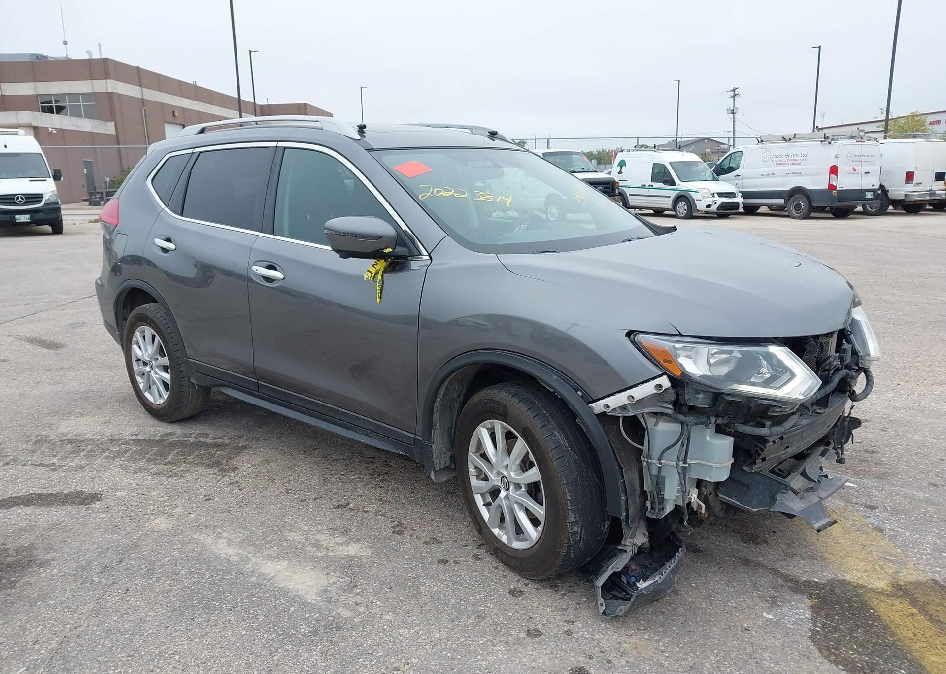 2017 NISSAN ROGUE SV