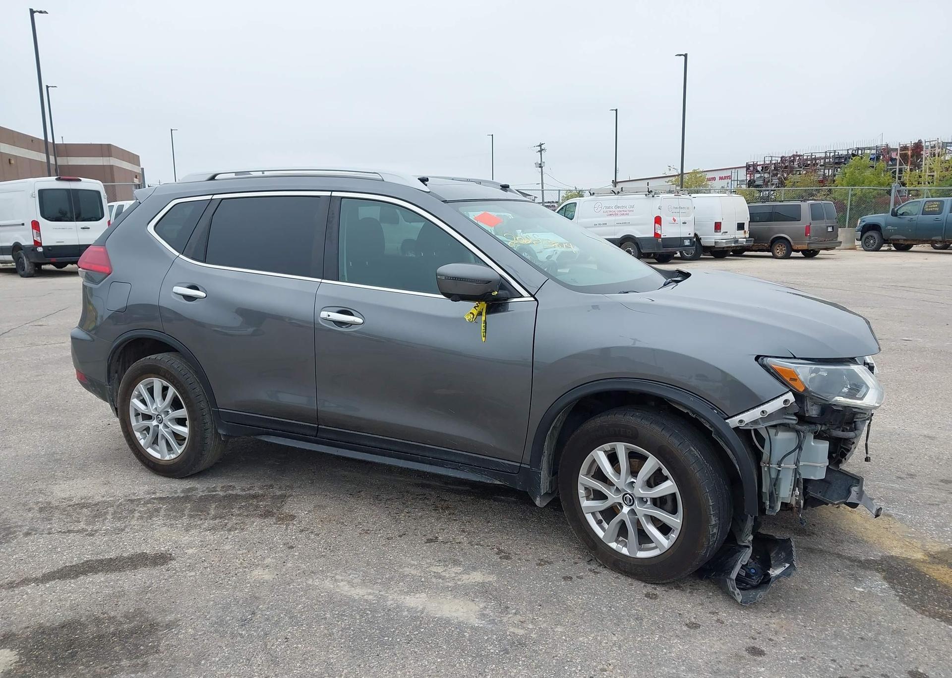 2017 NISSAN ROGUE SV