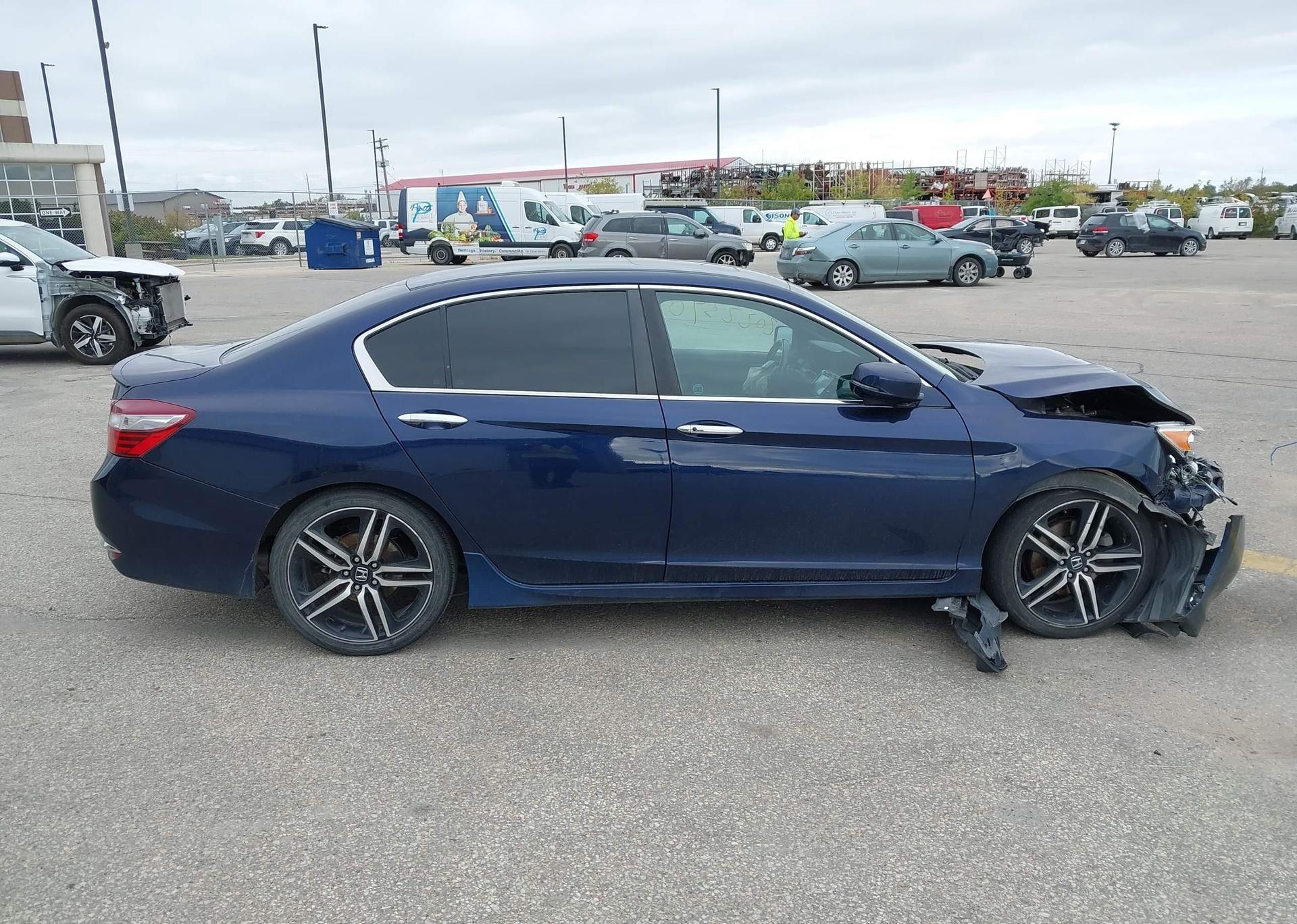 2017 HONDA ACCORD SPORT