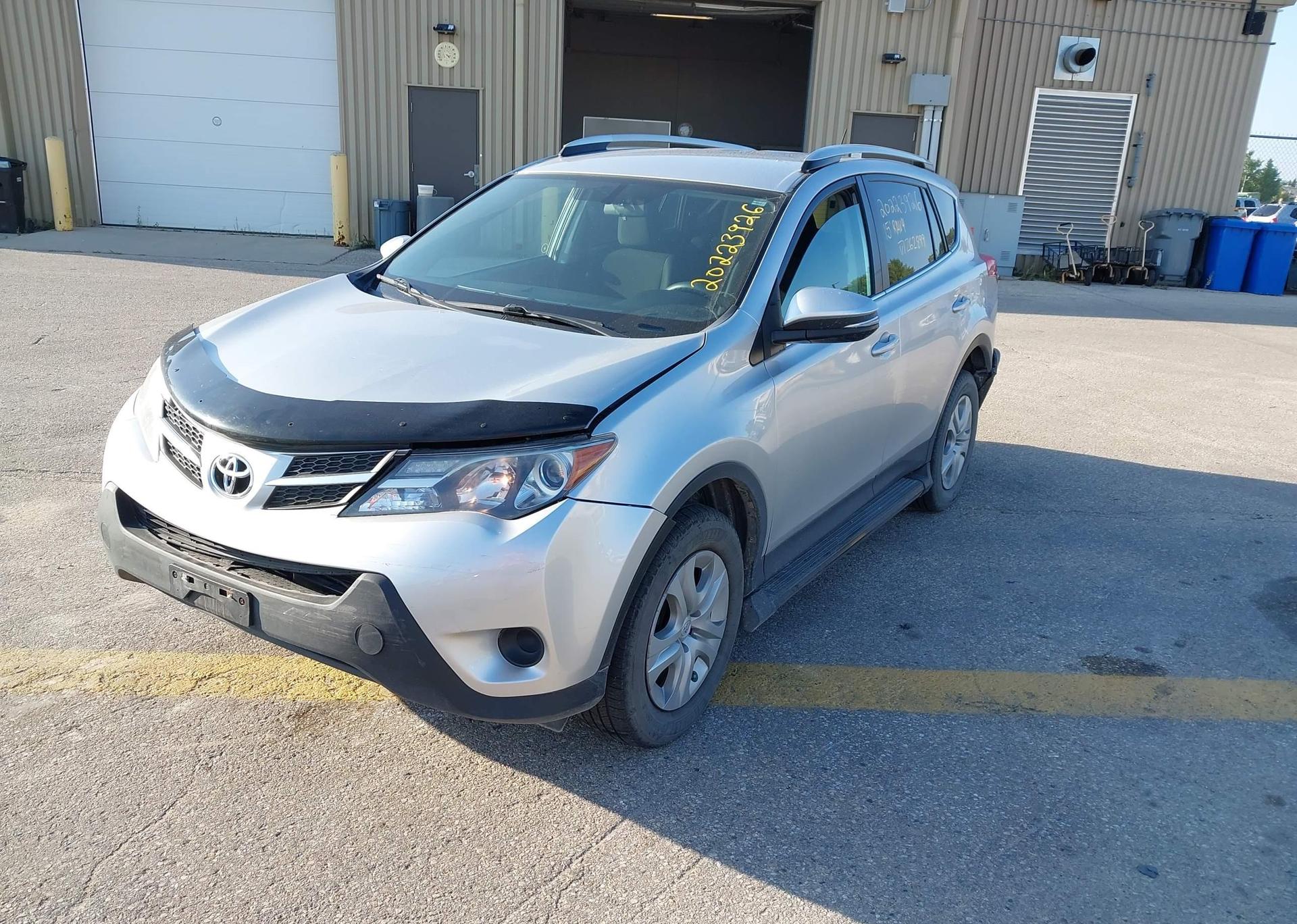 2015 TOYOTA RAV4 LE