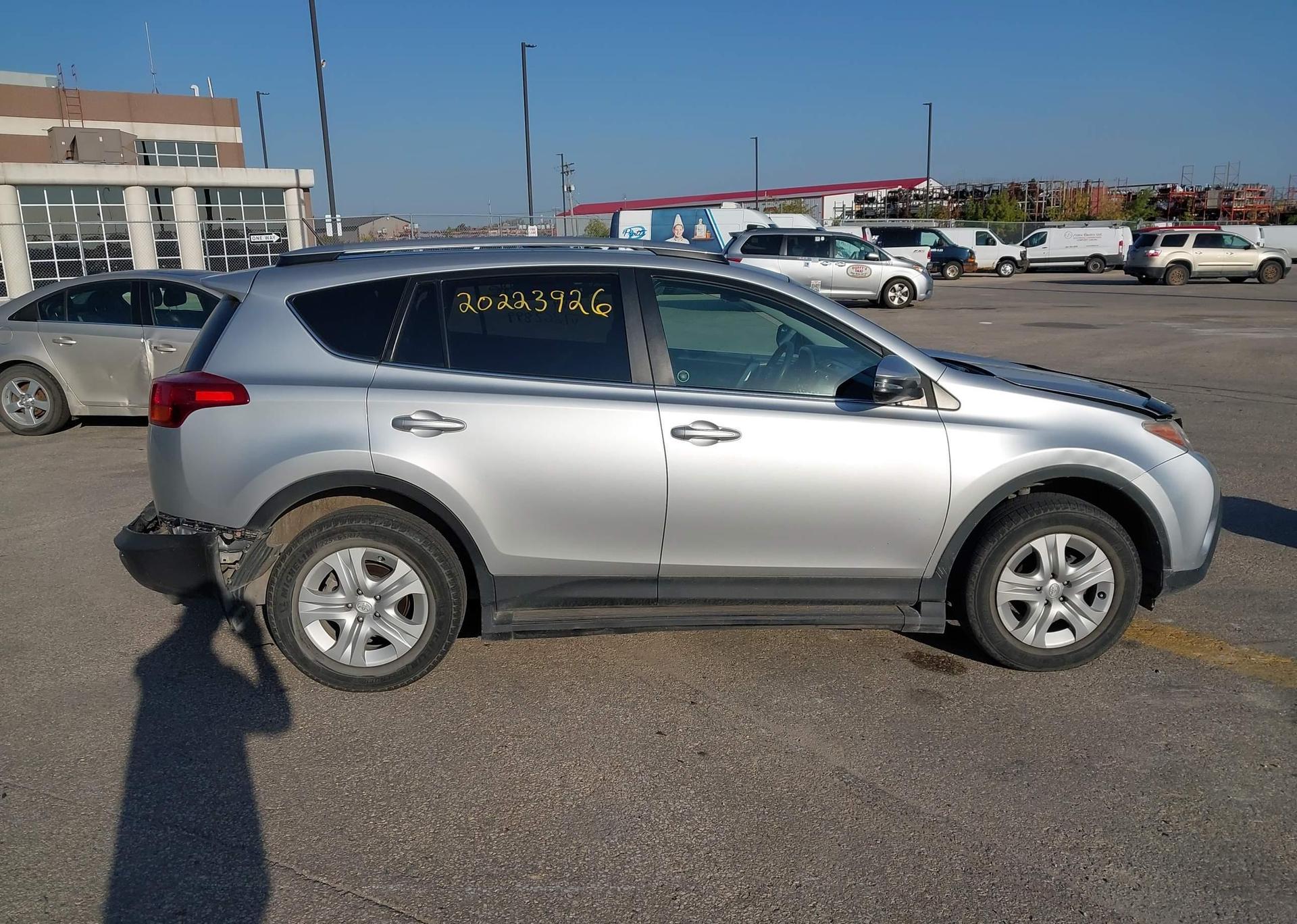 2015 TOYOTA RAV4 LE