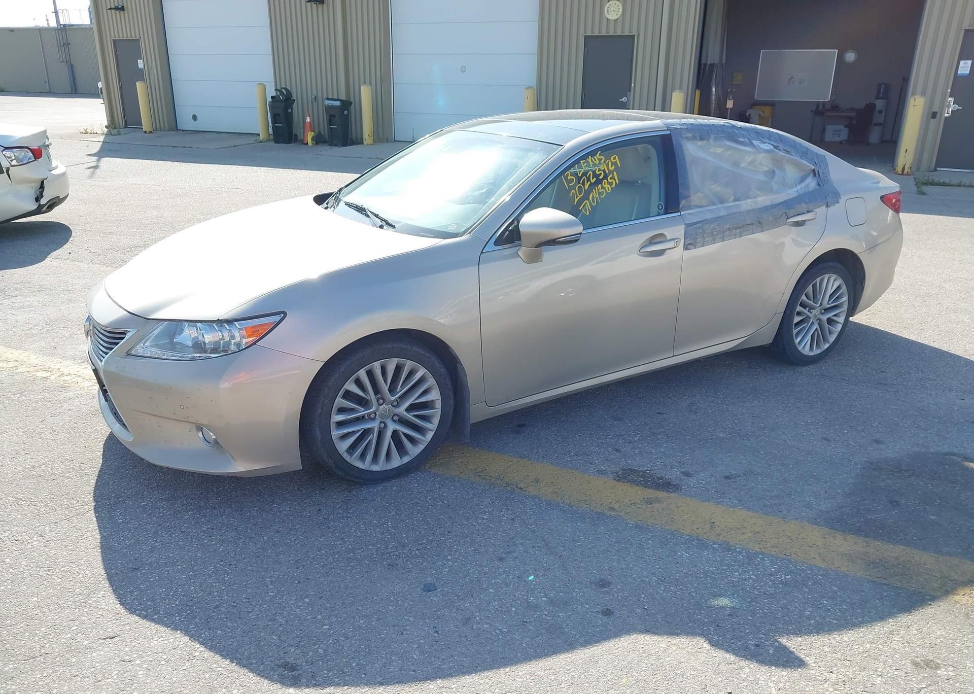 2013 LEXUS ES 350