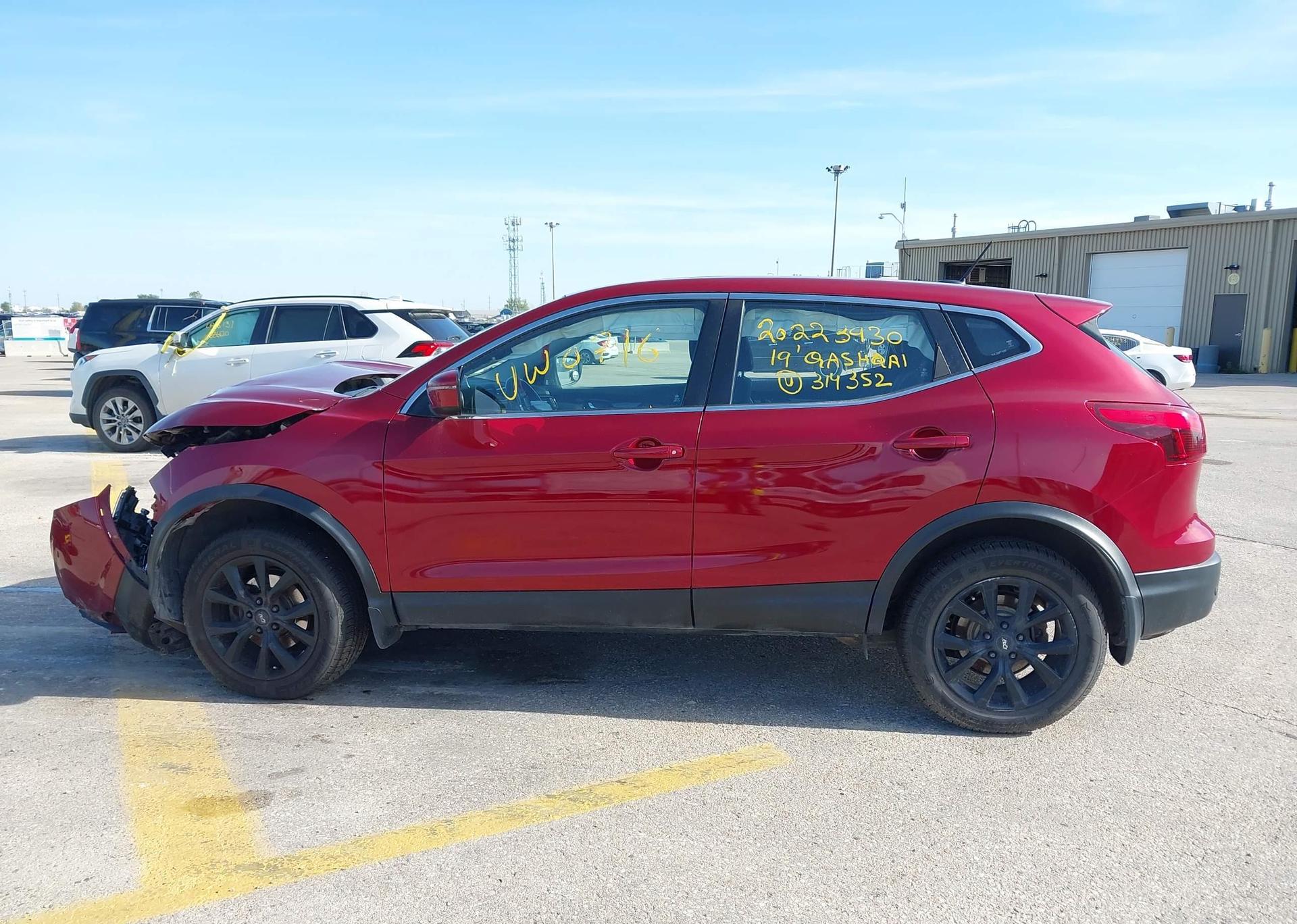 2019 NISSAN QASHQAI S
