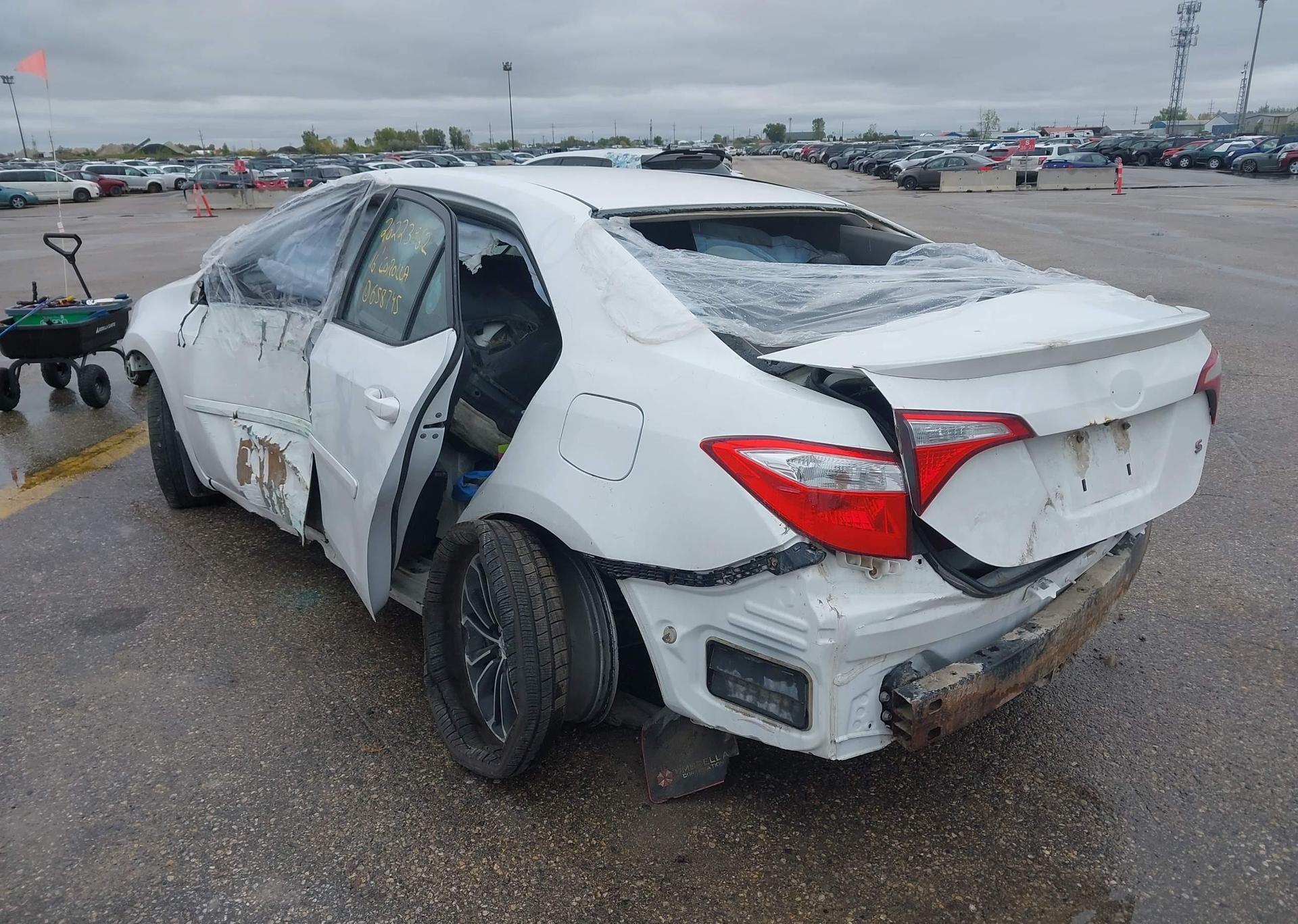 2016 TOYOTA COROLLA S