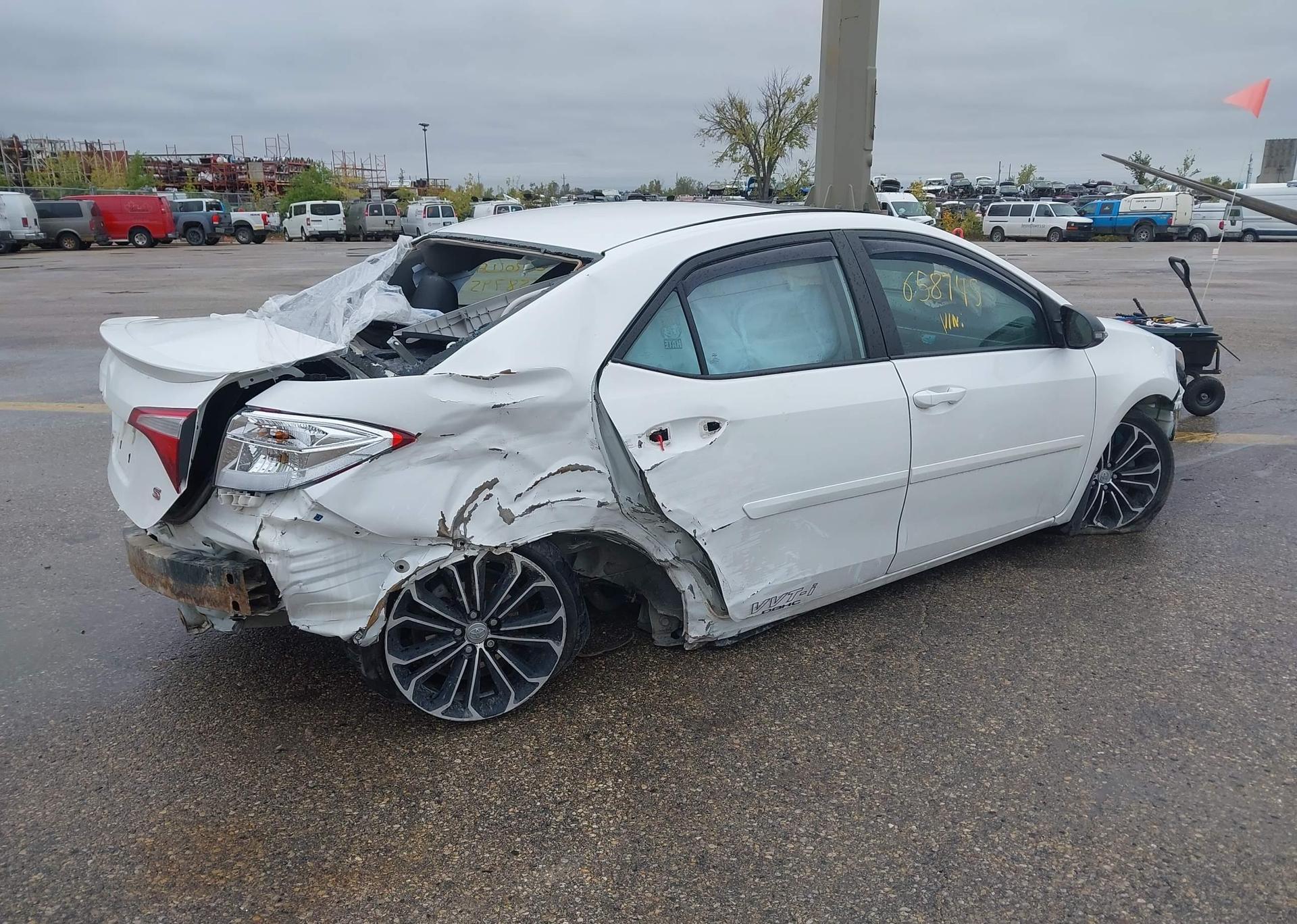 2016 TOYOTA COROLLA S