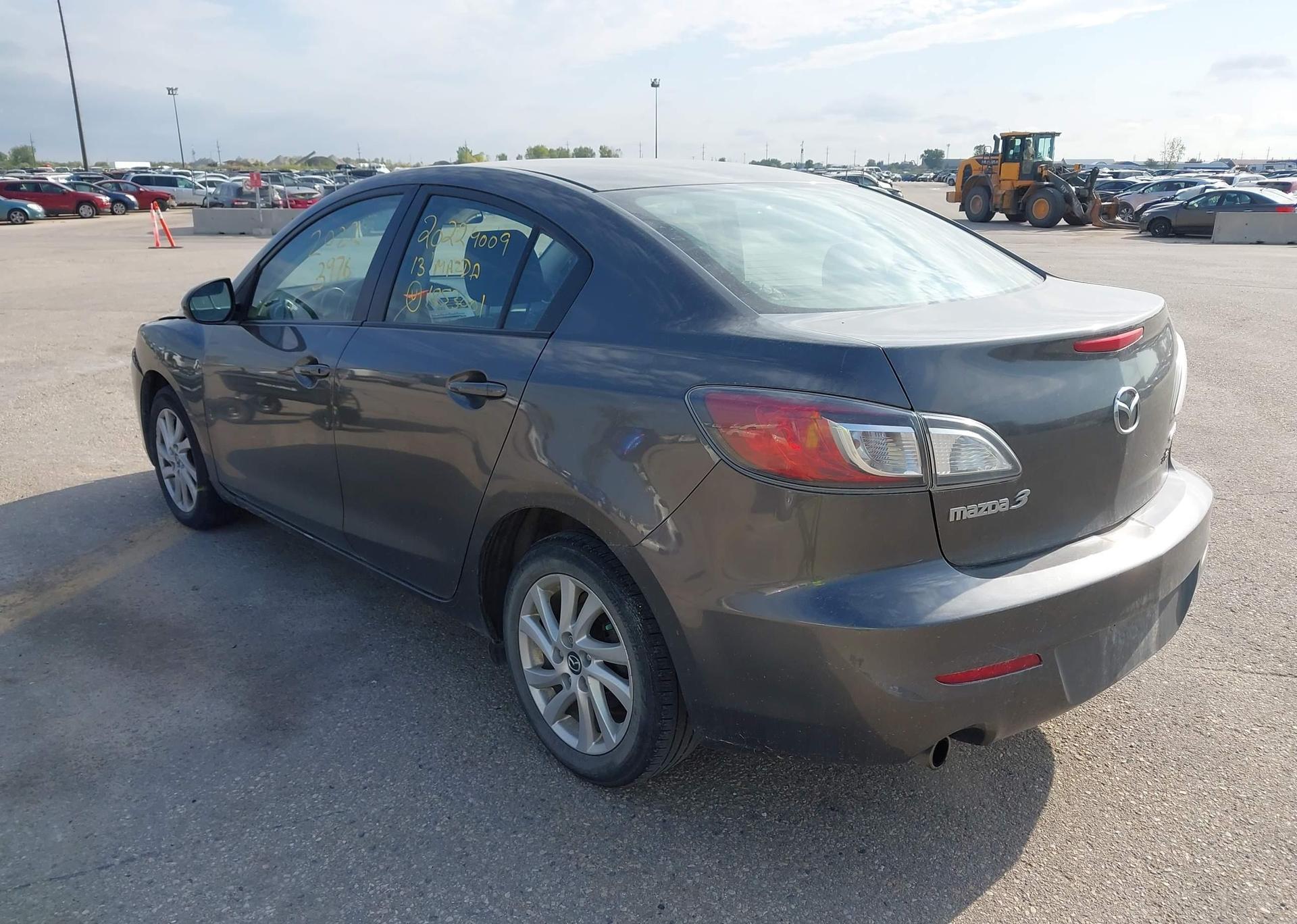 2013 MAZDA MAZDA3 GS SKY