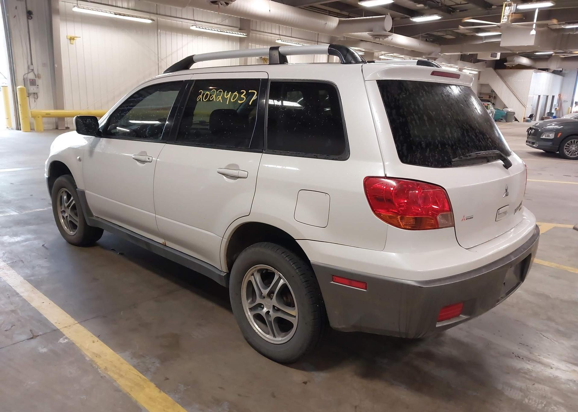 2004 MITSUBISHI OUTLANDER LS