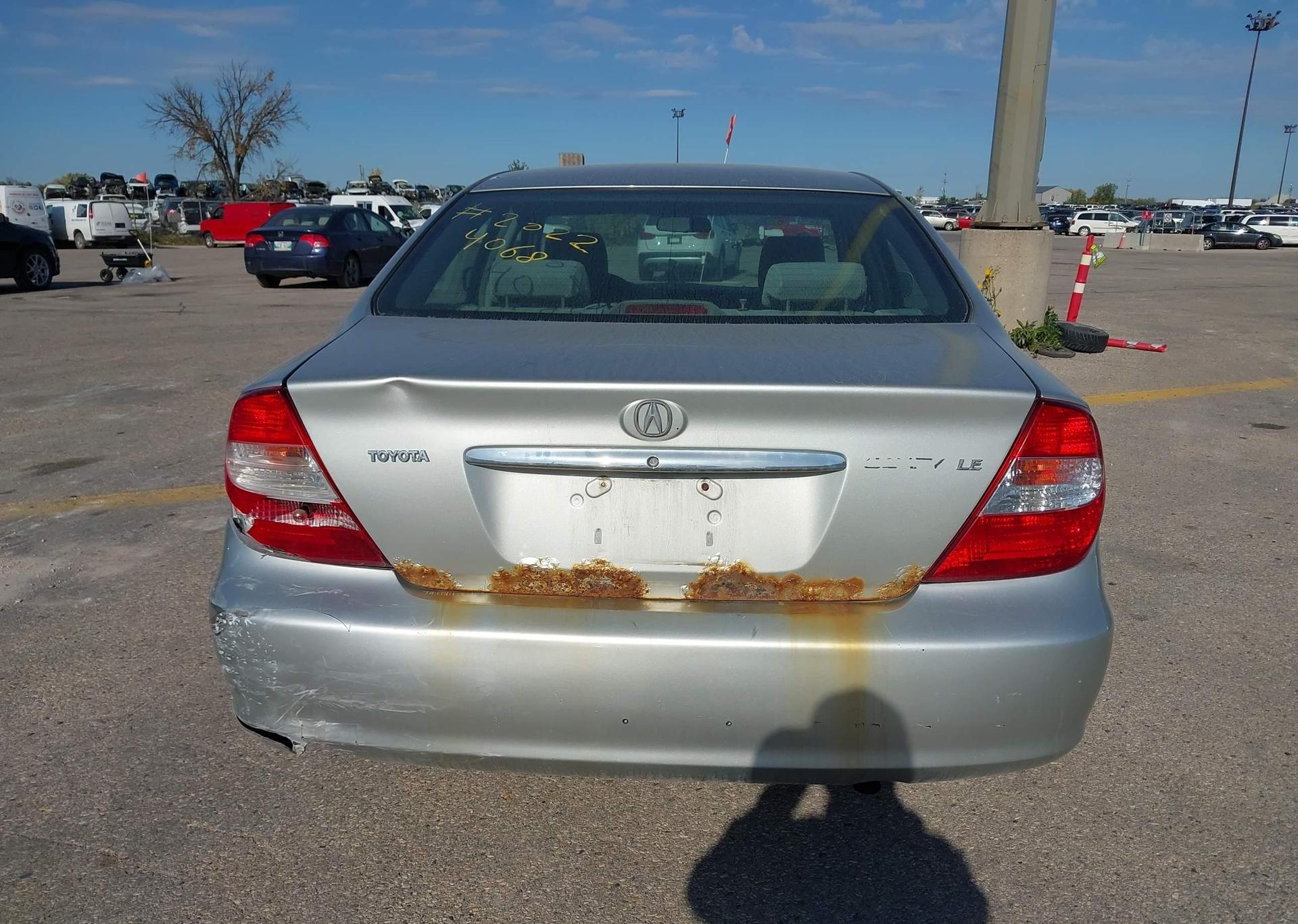 2003 TOYOTA CAMRY LE