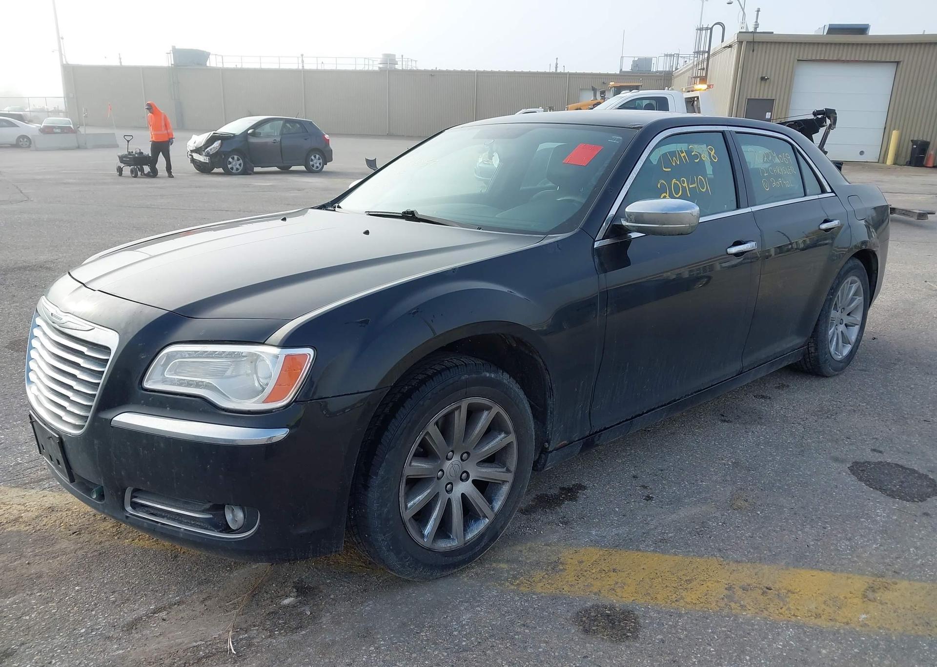 2012 CHRYSLER 300 LIMITED