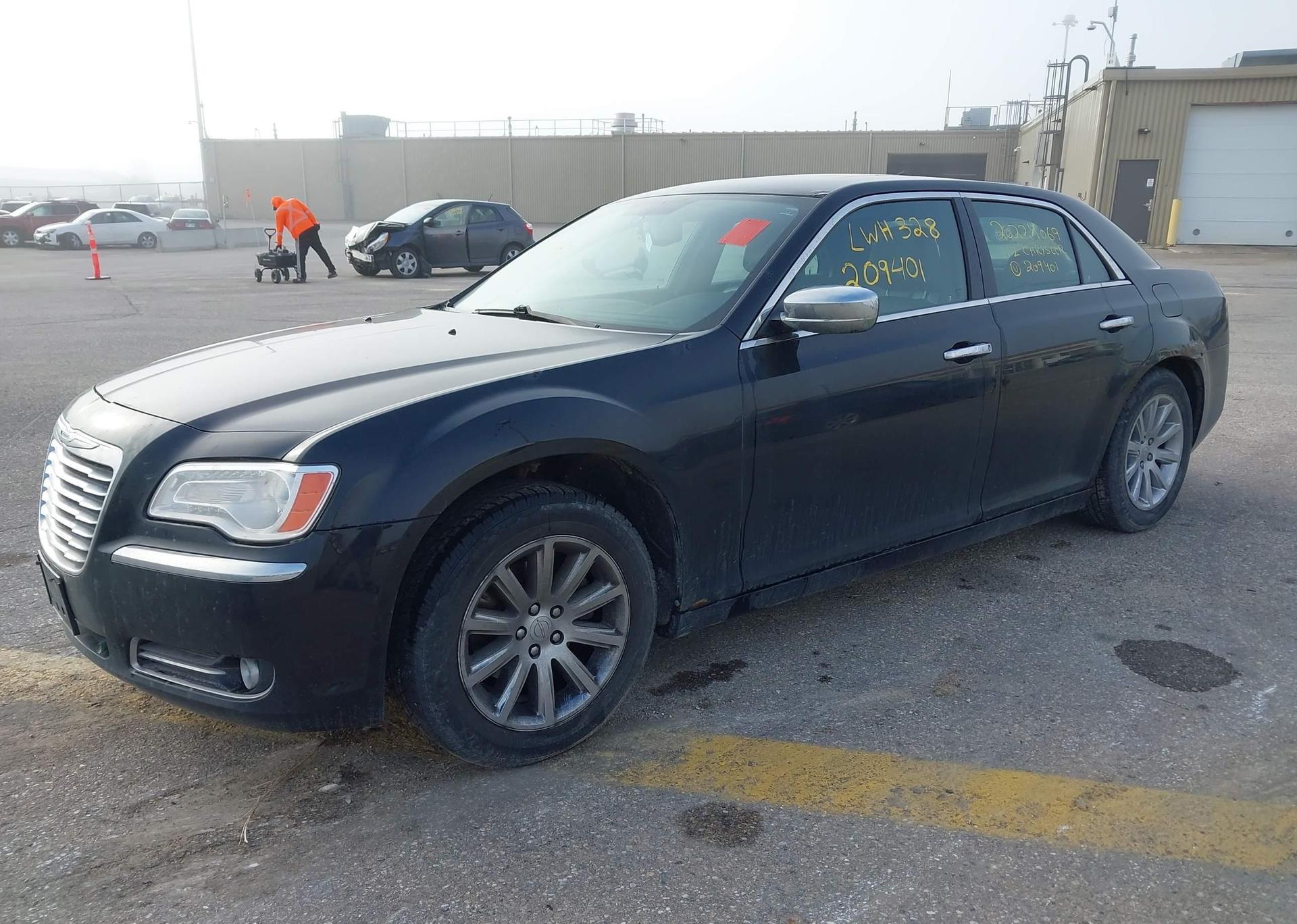 2012 CHRYSLER 300 LIMITED