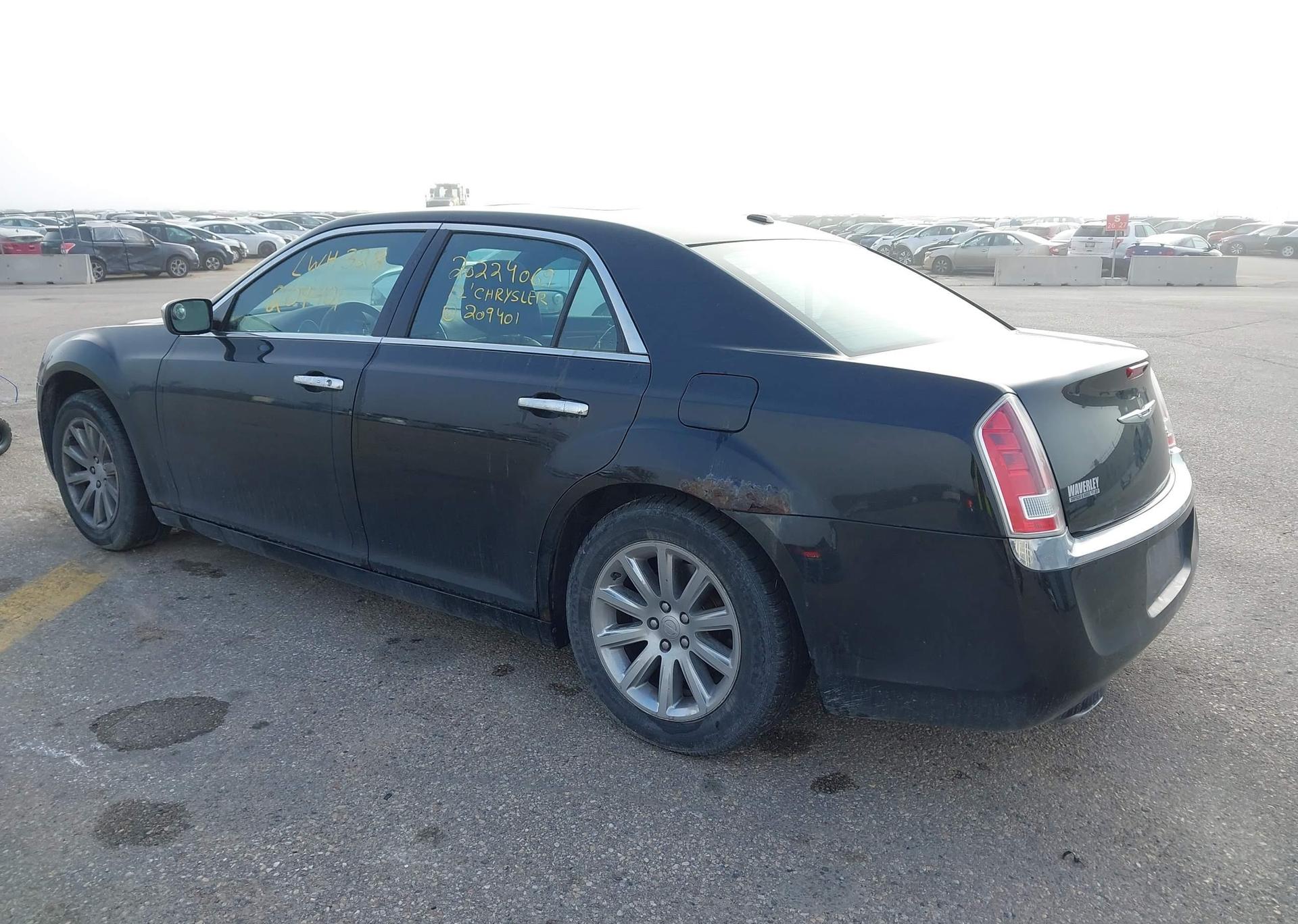 2012 CHRYSLER 300 LIMITED