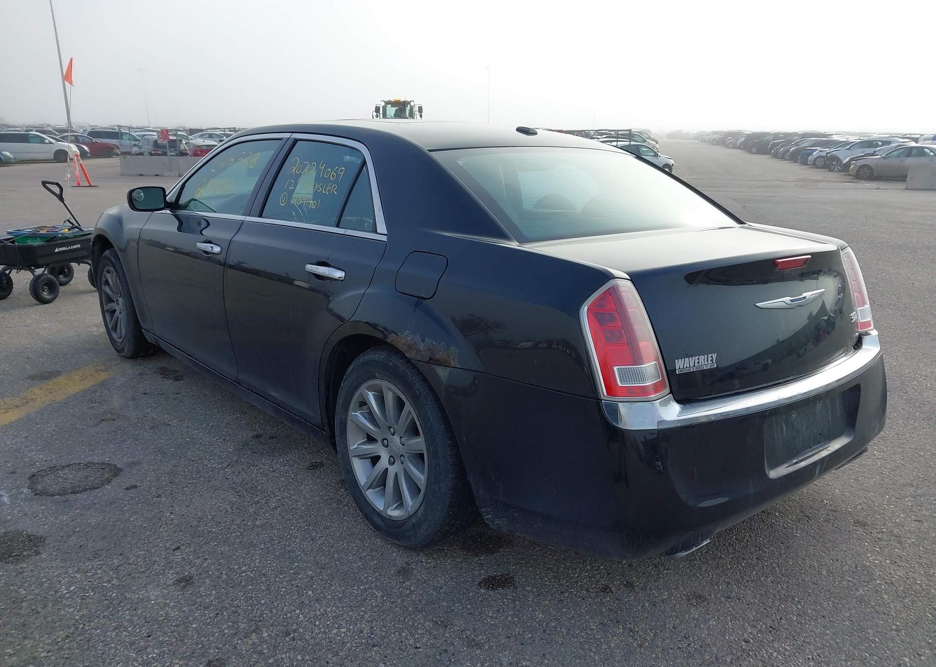 2012 CHRYSLER 300 LIMITED