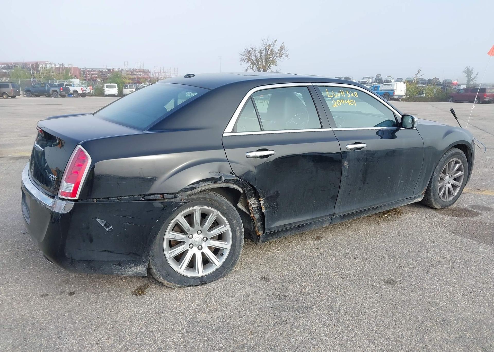 2012 CHRYSLER 300 LIMITED