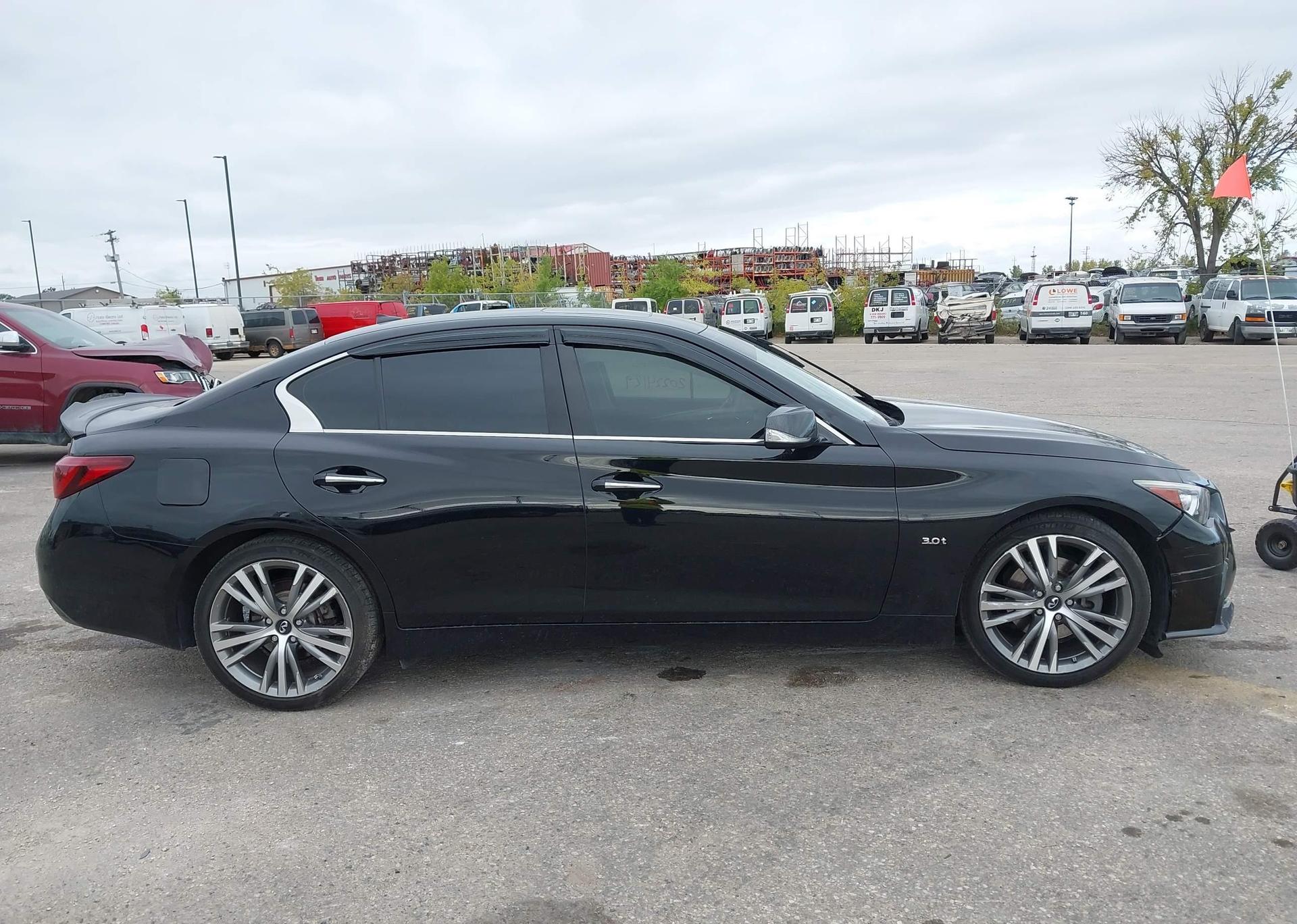2018 INFINITI Q50 LUXE 3.0T