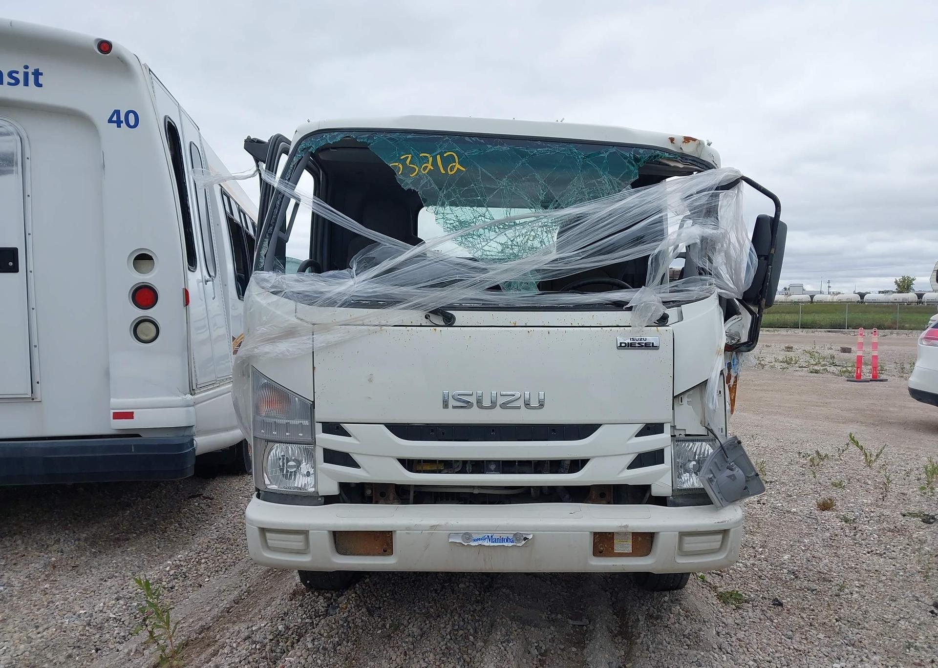 2020 ISUZU NRR