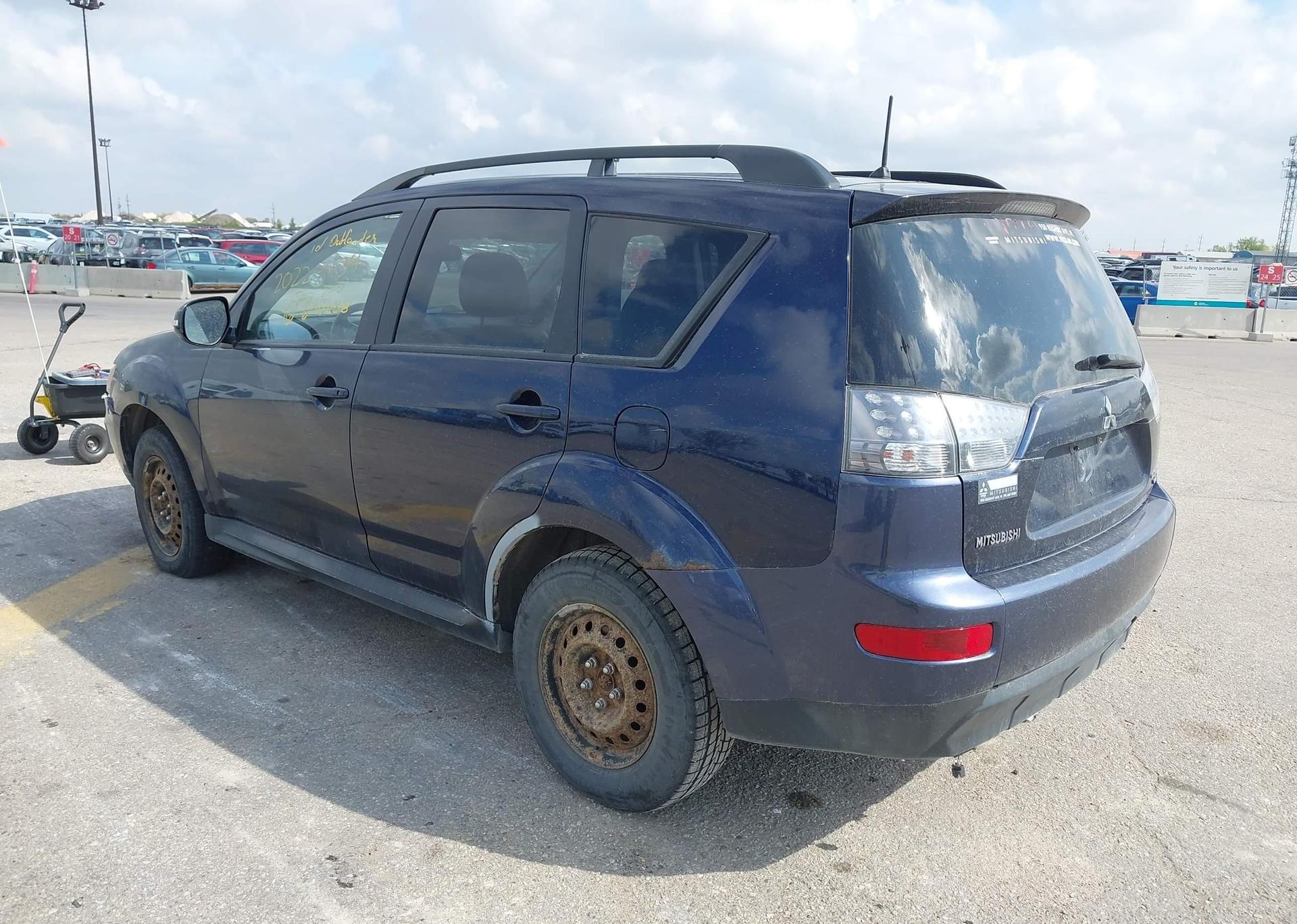2010 MITSUBISHI OUTLANDER LS