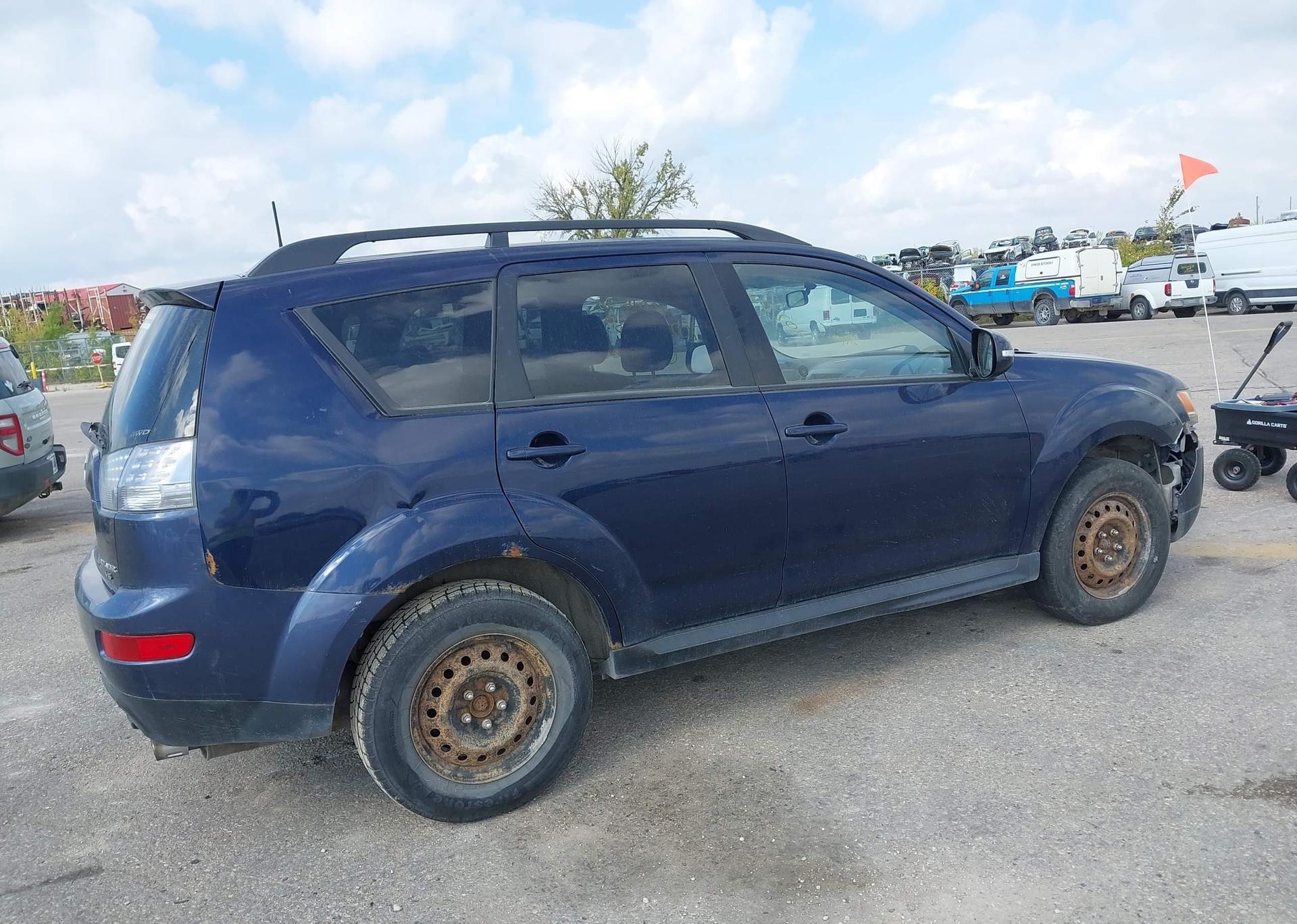 2010 MITSUBISHI OUTLANDER LS