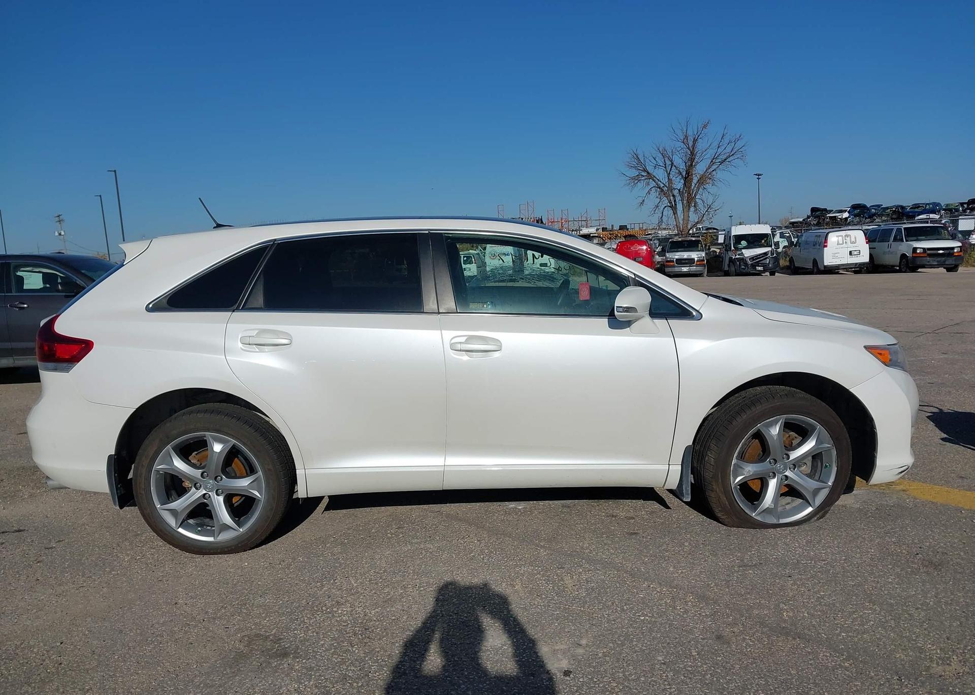 2016 TOYOTA VENZA V6