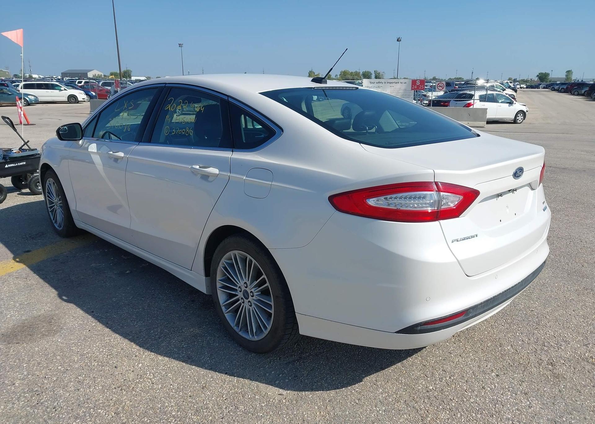 2014 FORD FUSION SE