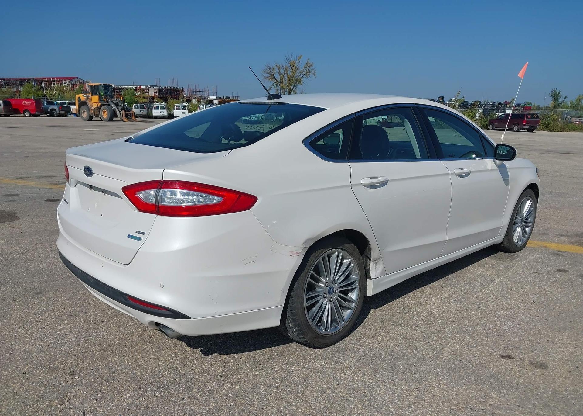 2014 FORD FUSION SE