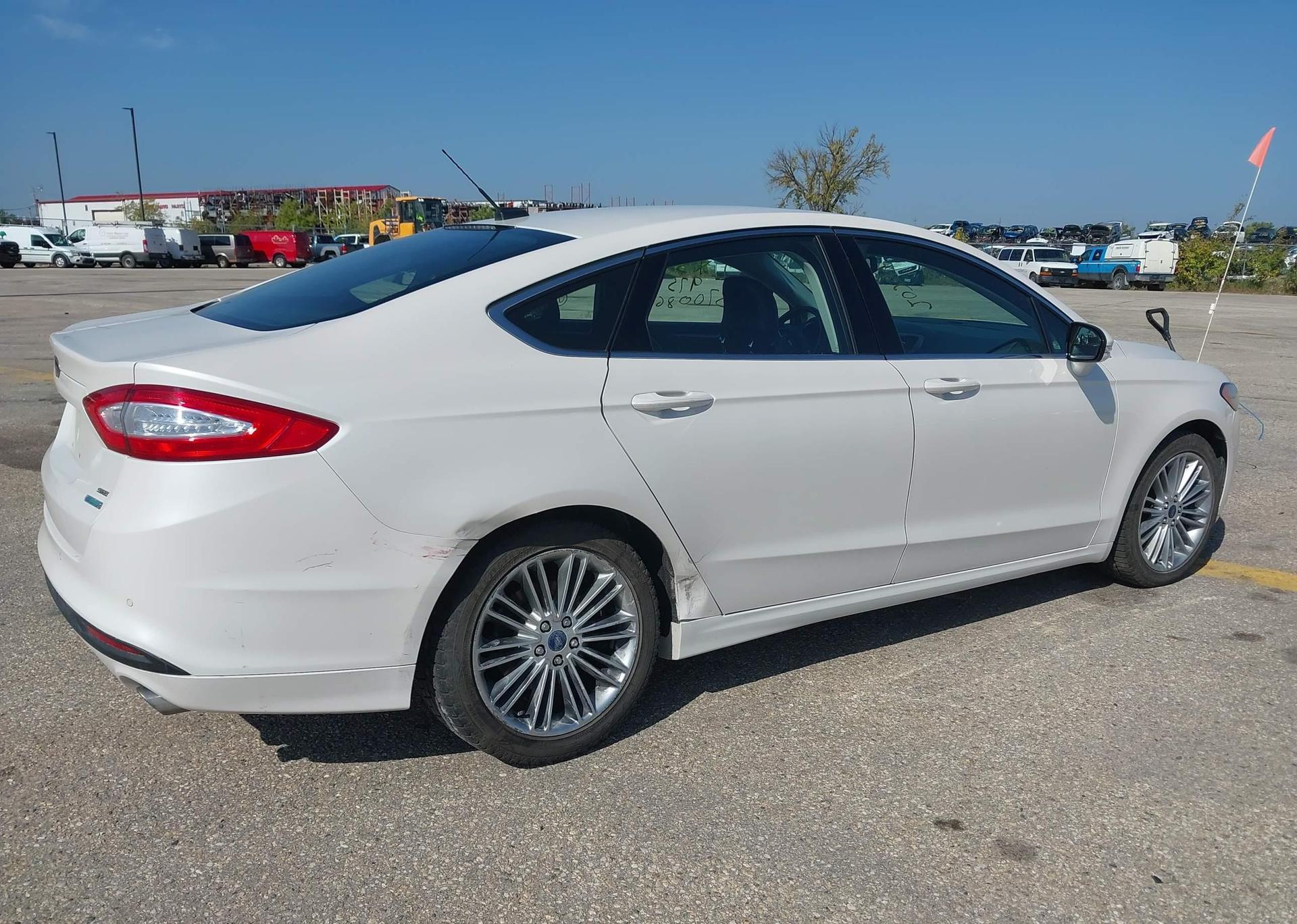 2014 FORD FUSION SE
