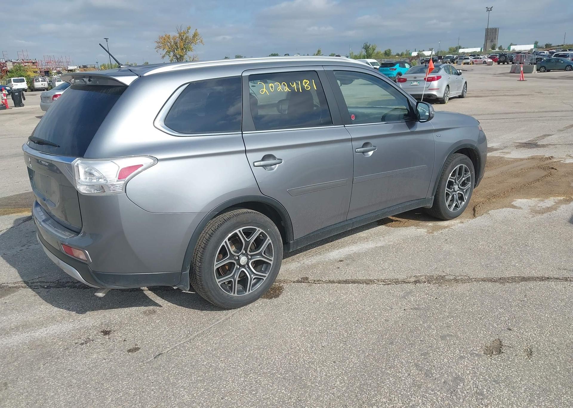2015 MITSUBISHI OUTLANDER GT