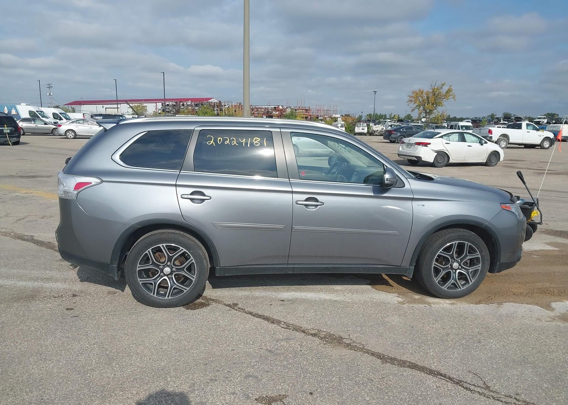 2015 MITSUBISHI OUTLANDER GT