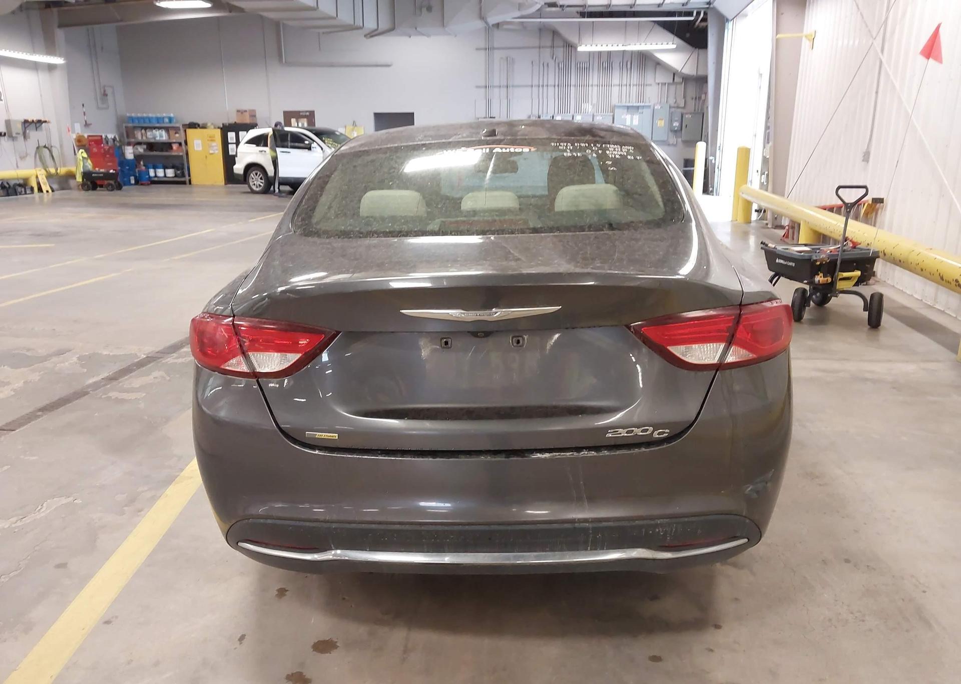 2016 CHRYSLER 200 C
