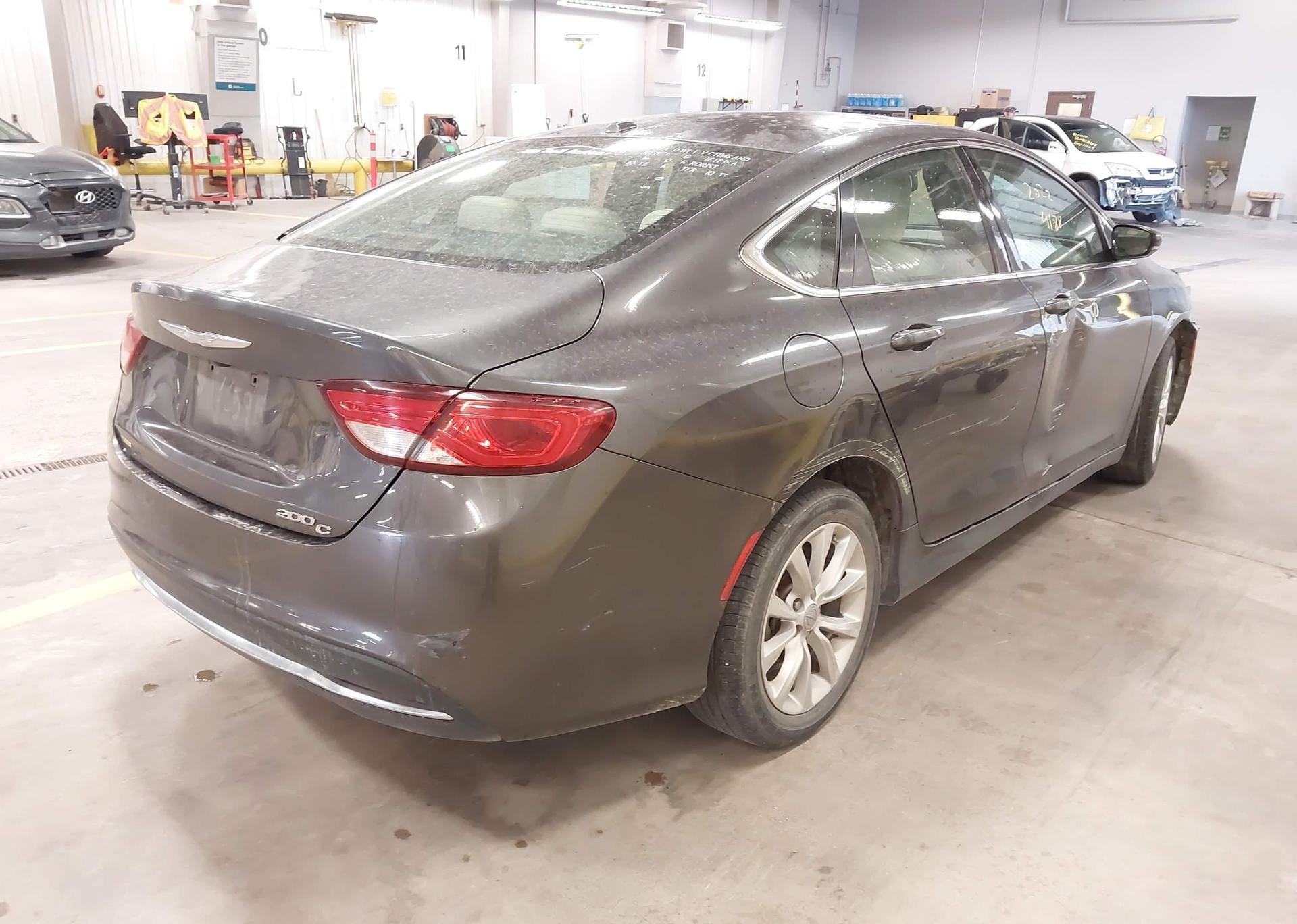 2016 CHRYSLER 200 C