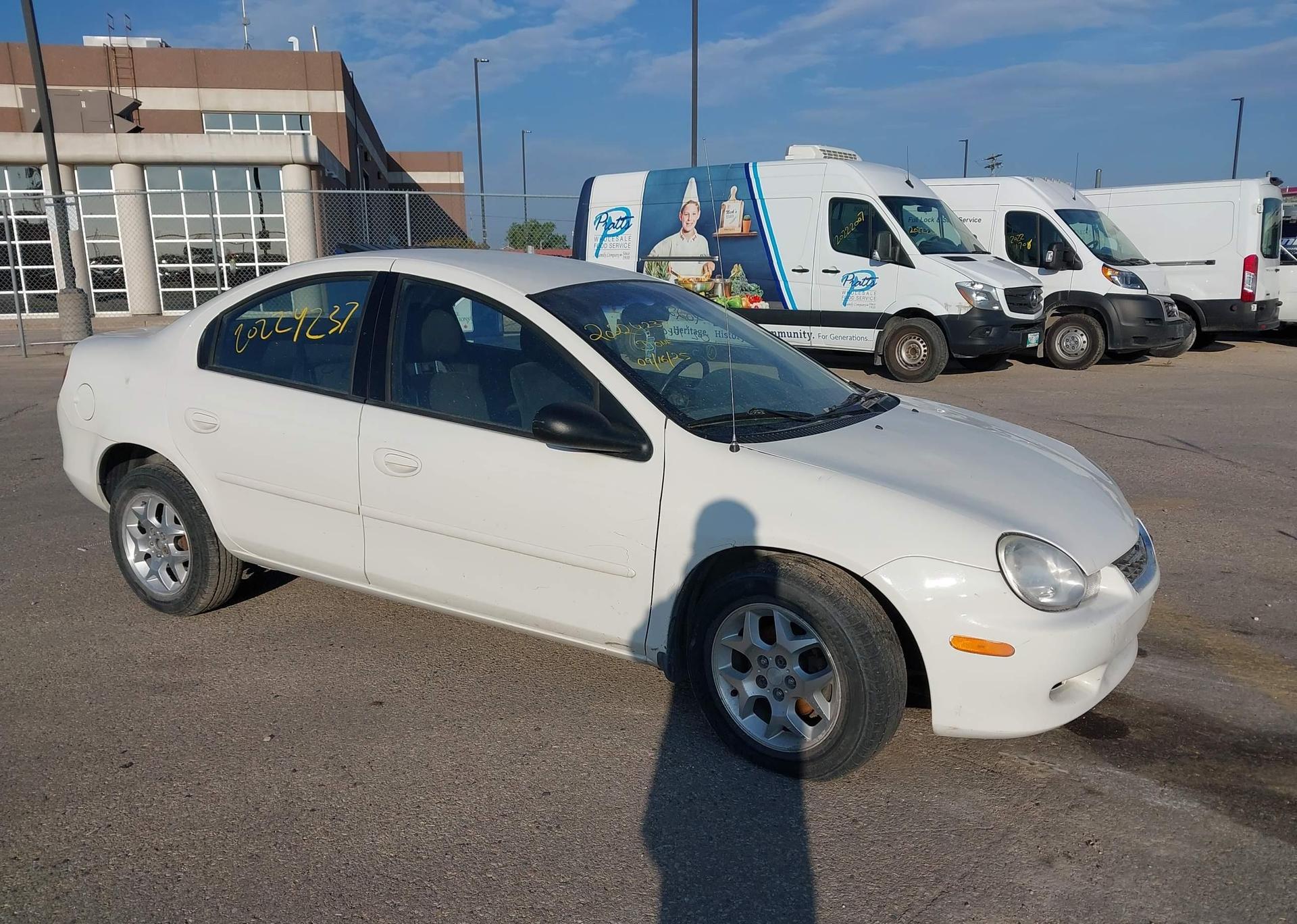 2002 CHRYSLER NEON LE