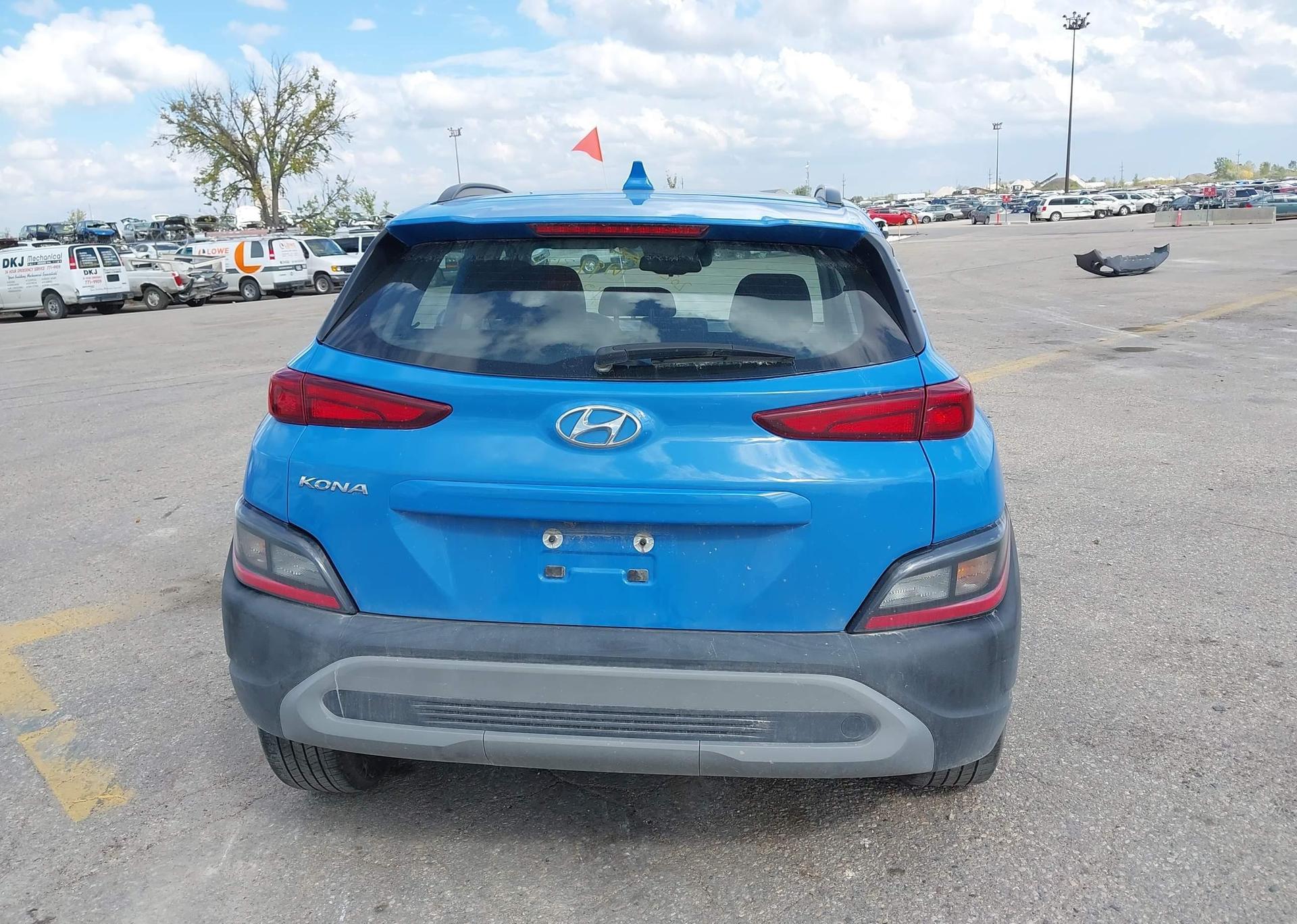 2023 HYUNDAI KONA ESSENTIAL