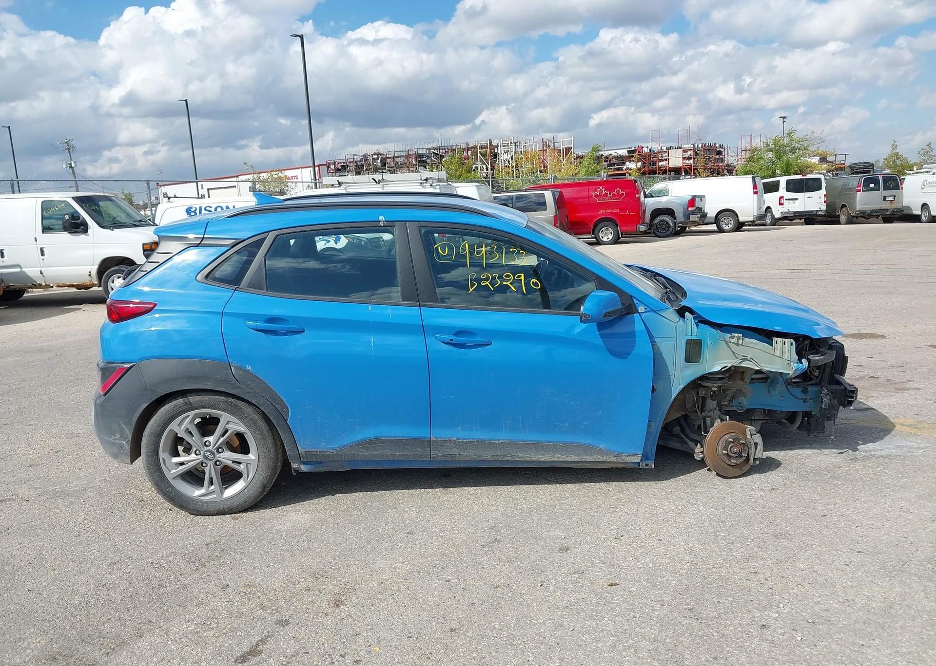 2023 HYUNDAI KONA ESSENTIAL