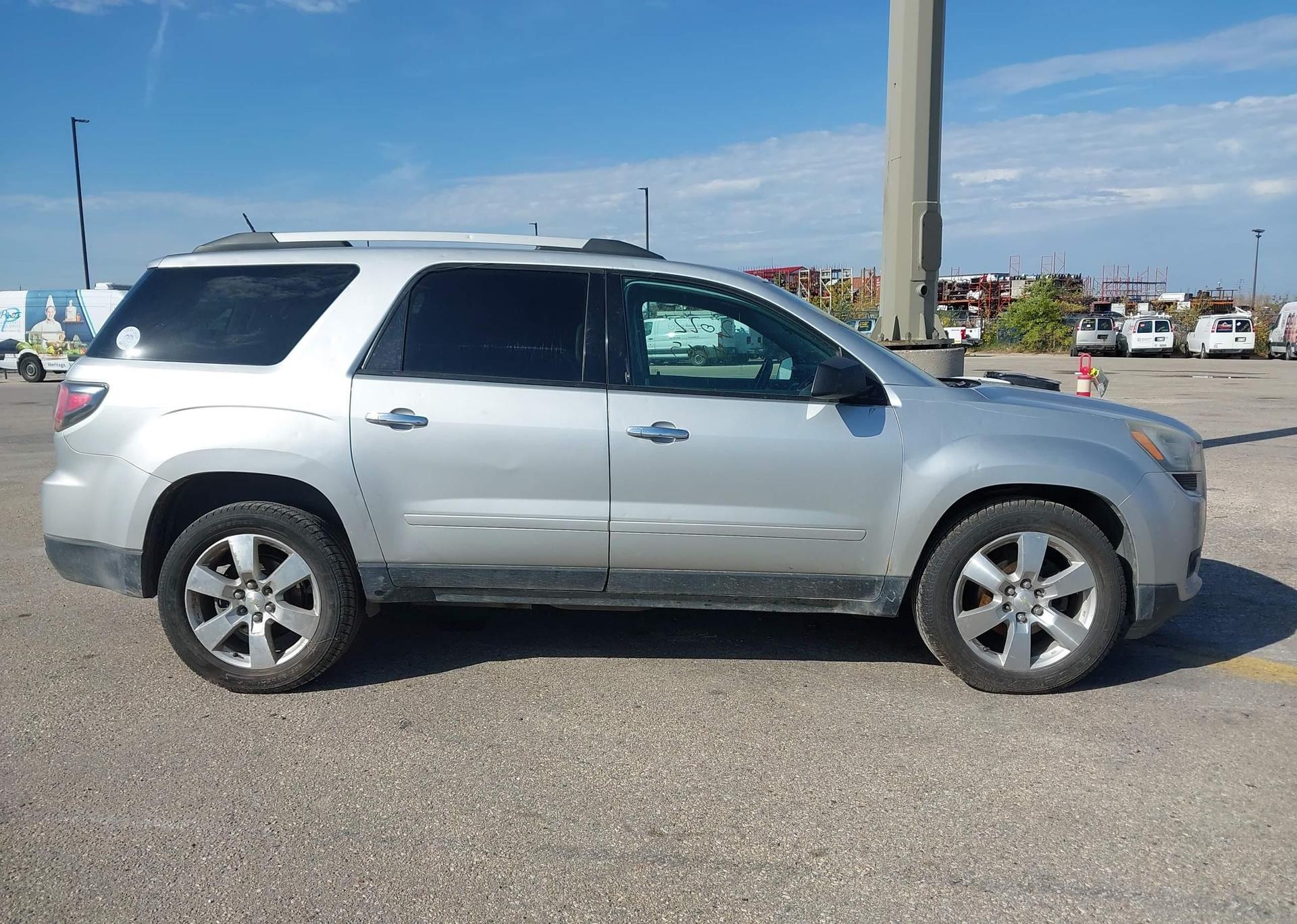 2016 GMC ACADIA SLE