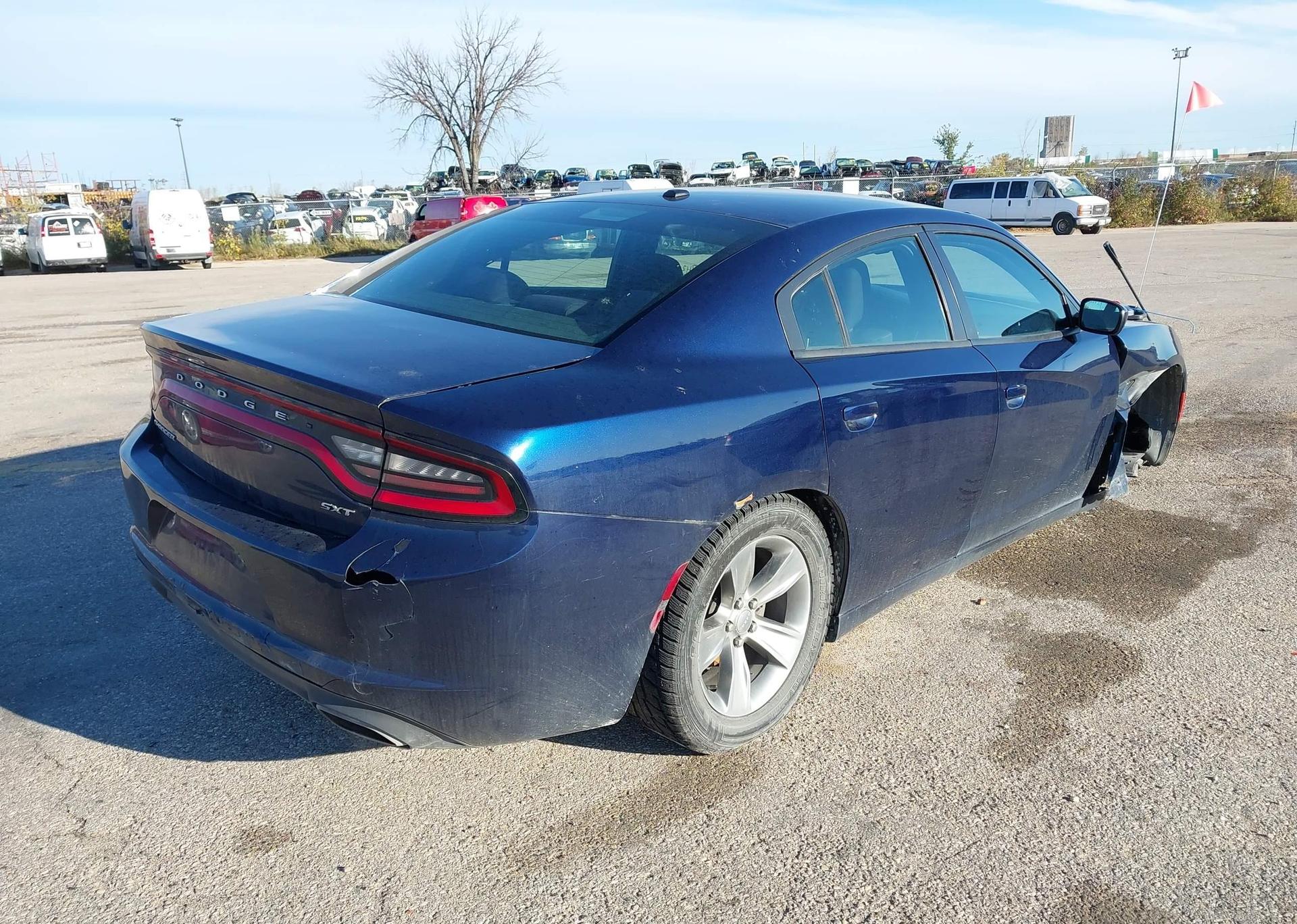 2015 DODGE CHARGER SXT
