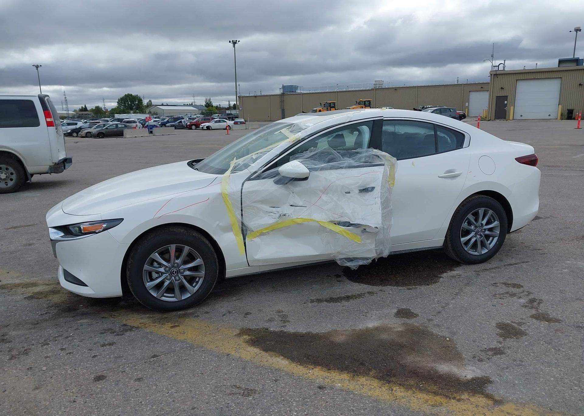 2025 MAZDA MAZDA3 GS