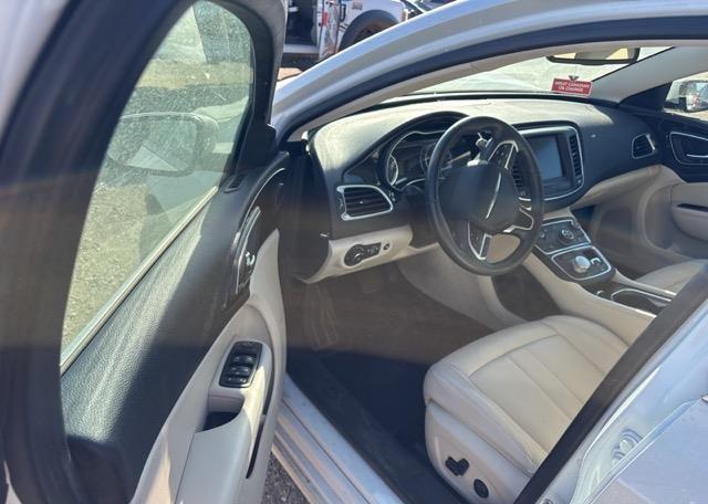 2015 CHRYSLER 200 C V6
