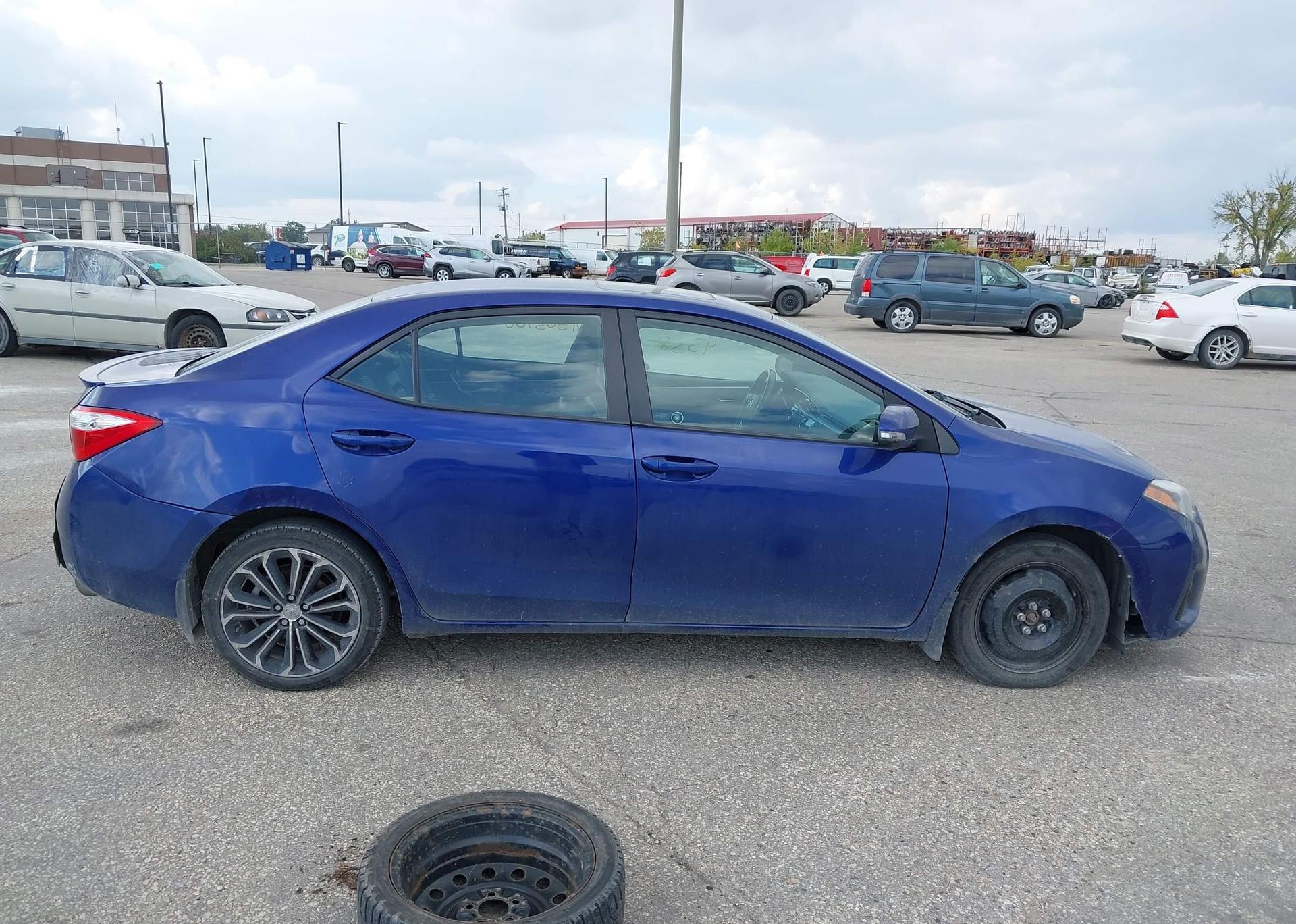 2016 TOYOTA COROLLA S