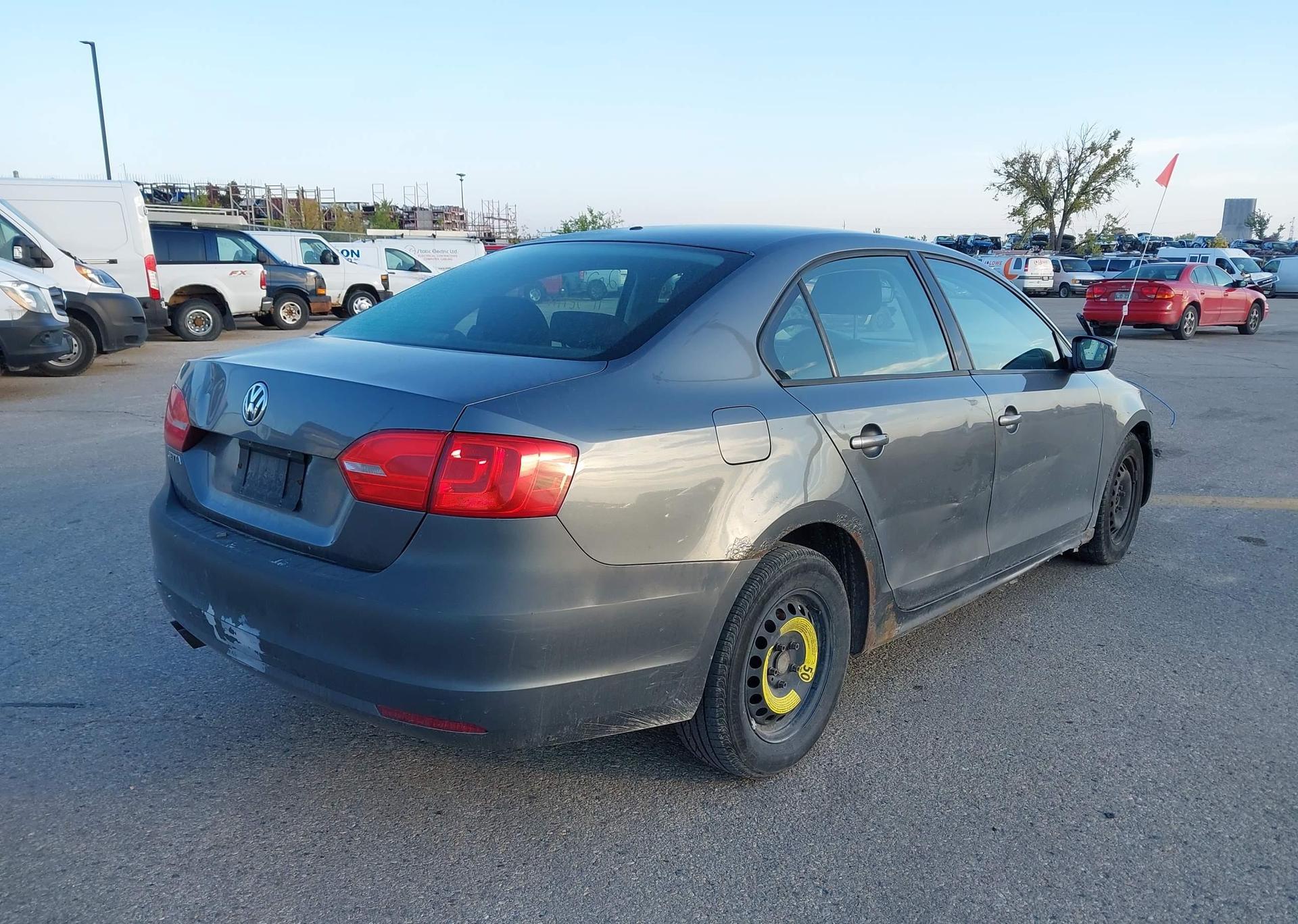 2011 VOLKSWAGEN JETTA 2.0