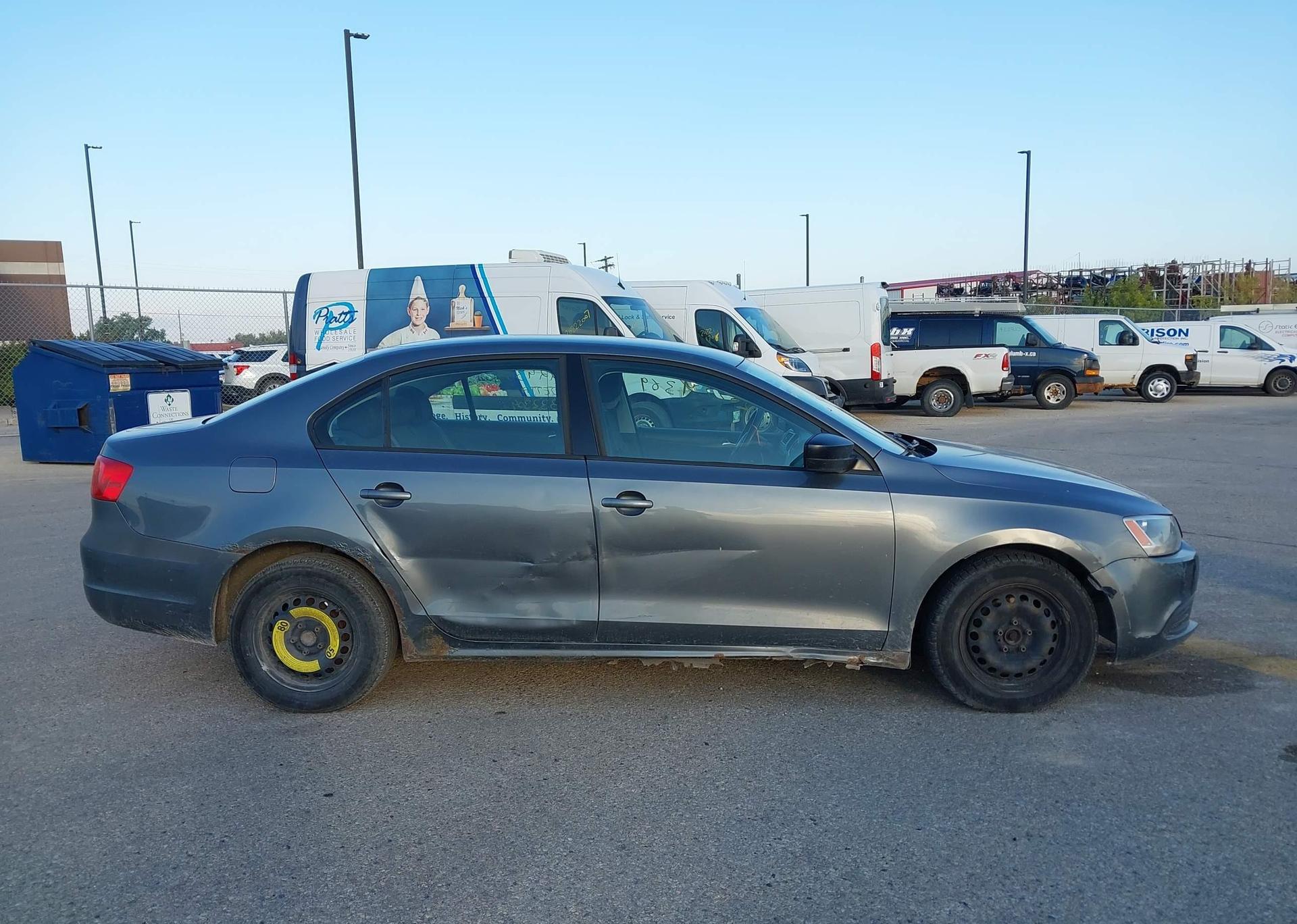 2011 VOLKSWAGEN JETTA 2.0