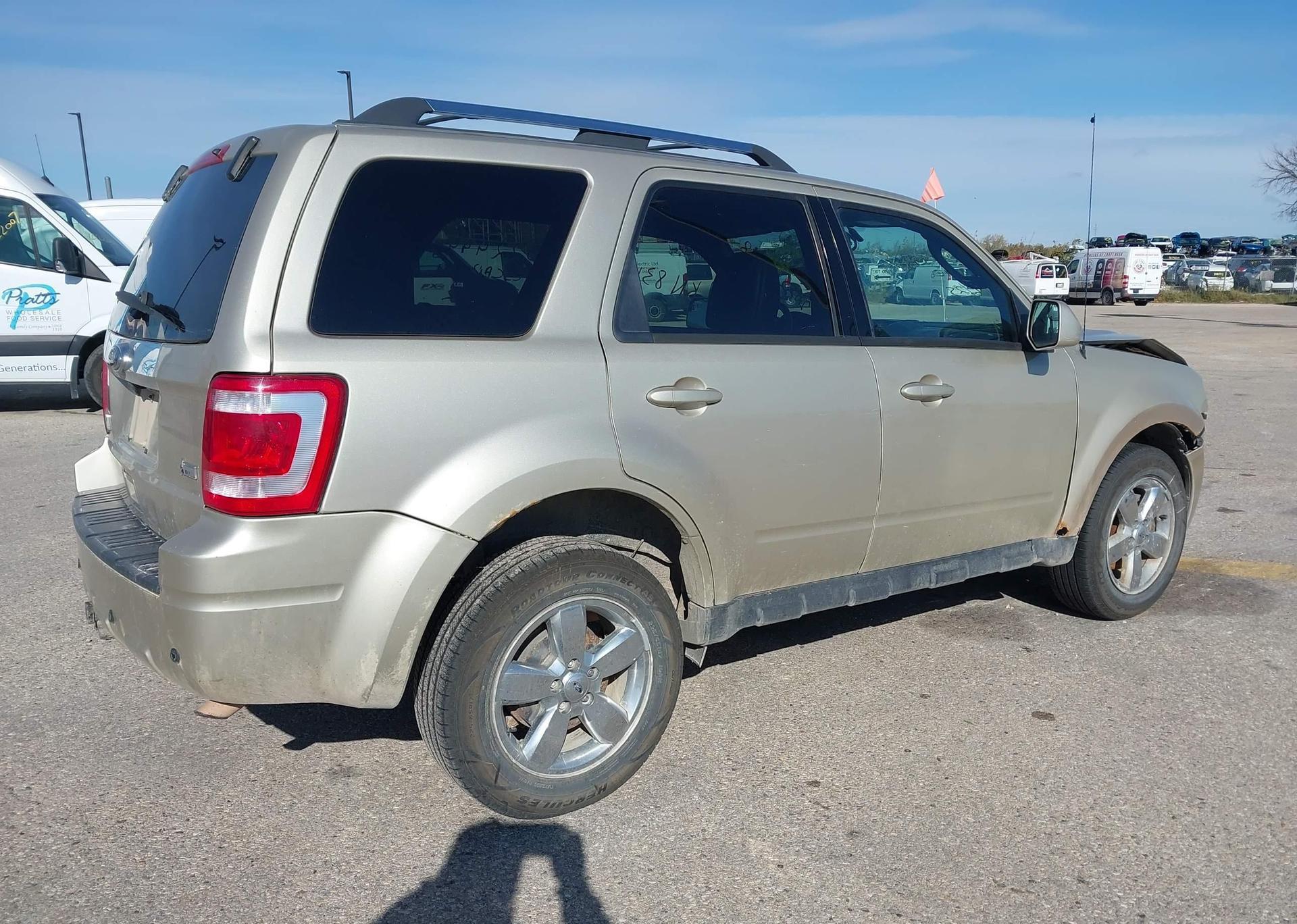 2010 FORD ESCAPE LIMITED V6