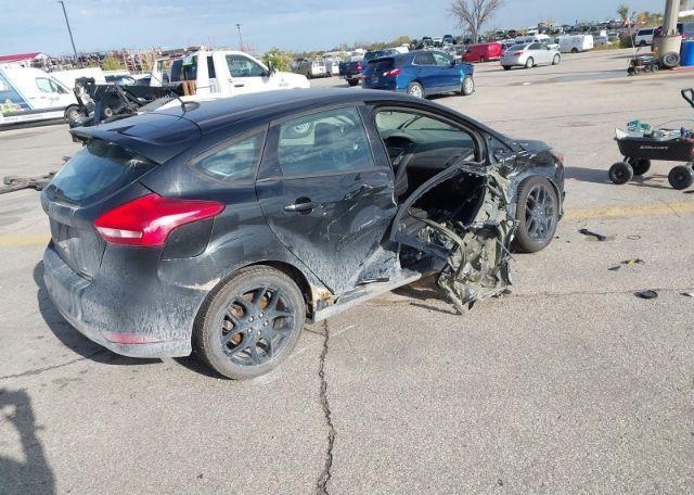 2015 FORD FOCUS SE