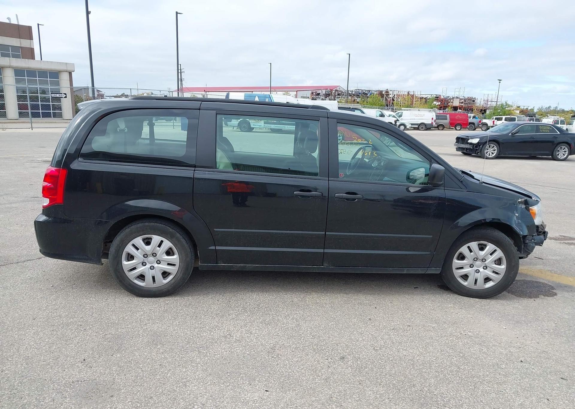 2015 DODGE GRAND CARAVAN SE