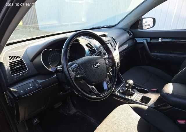 2014 KIA SORENTO LX V6