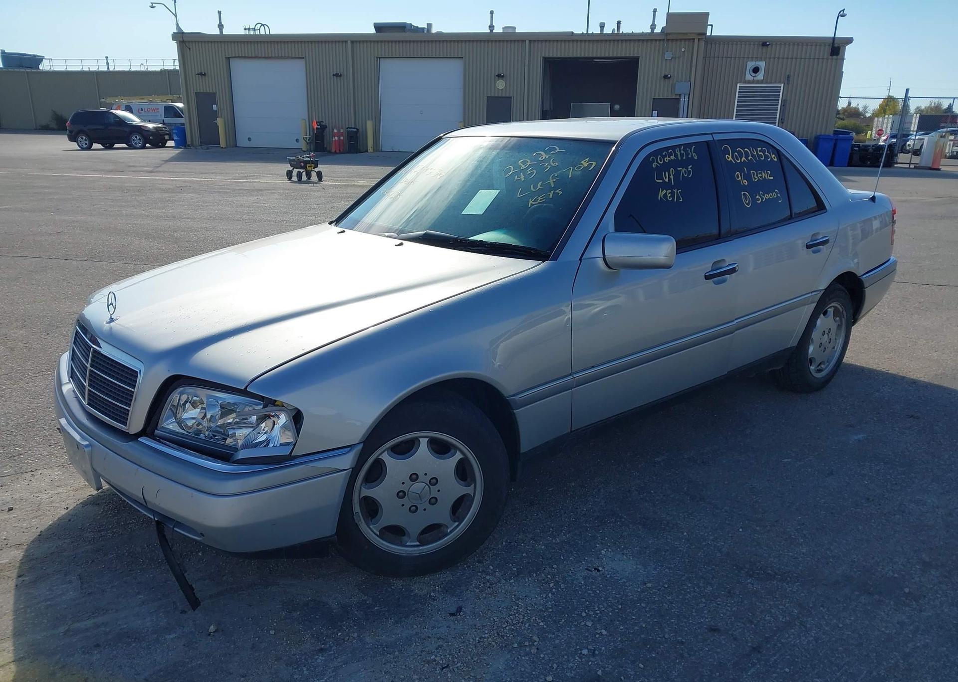 1996 MERCEDES-BENZ C220W