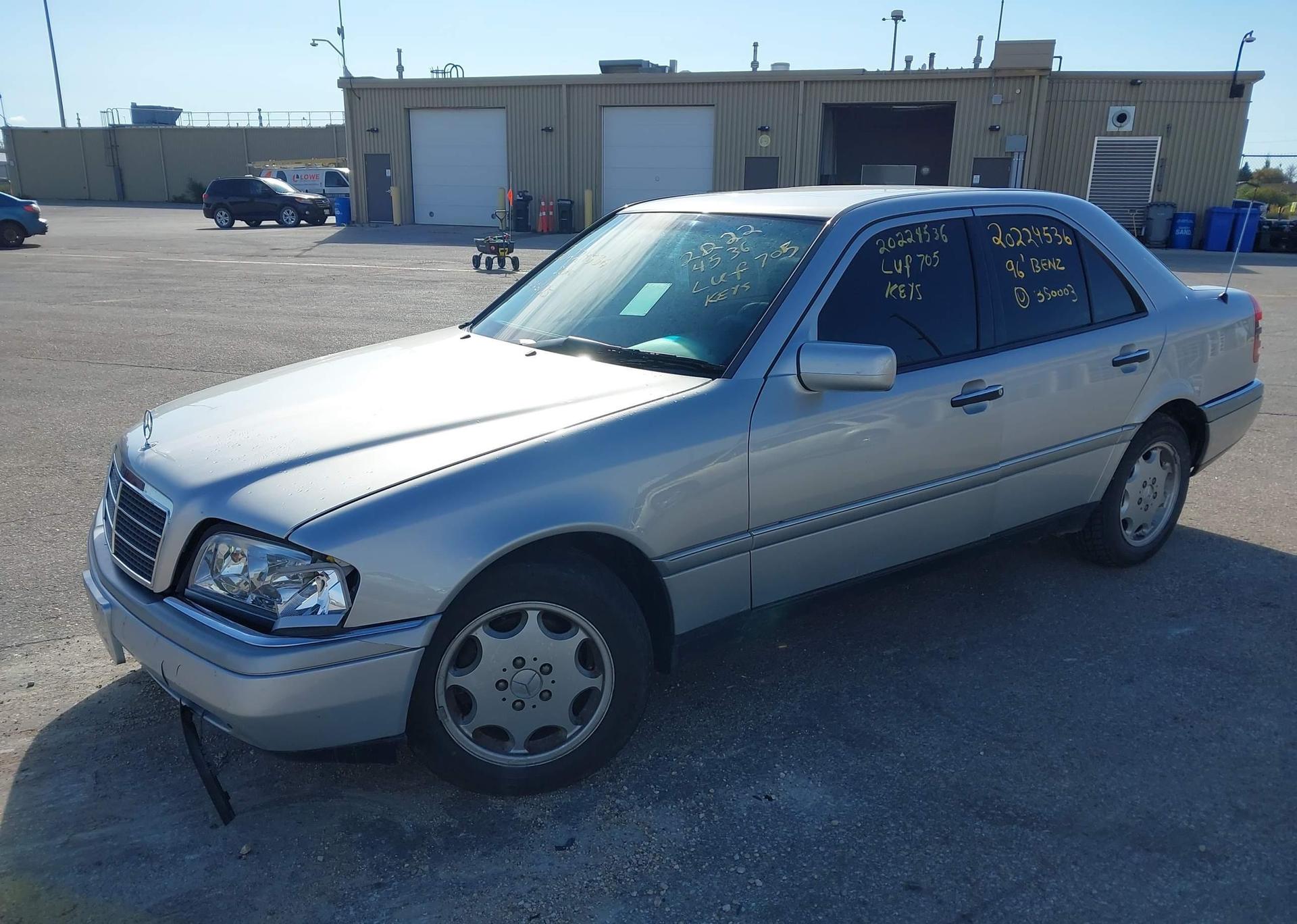 1996 MERCEDES-BENZ C220W