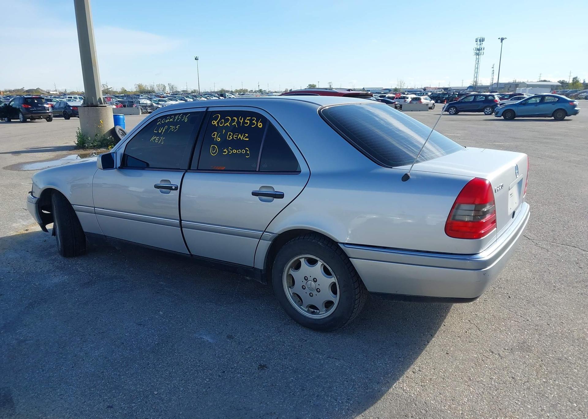 1996 MERCEDES-BENZ C220W