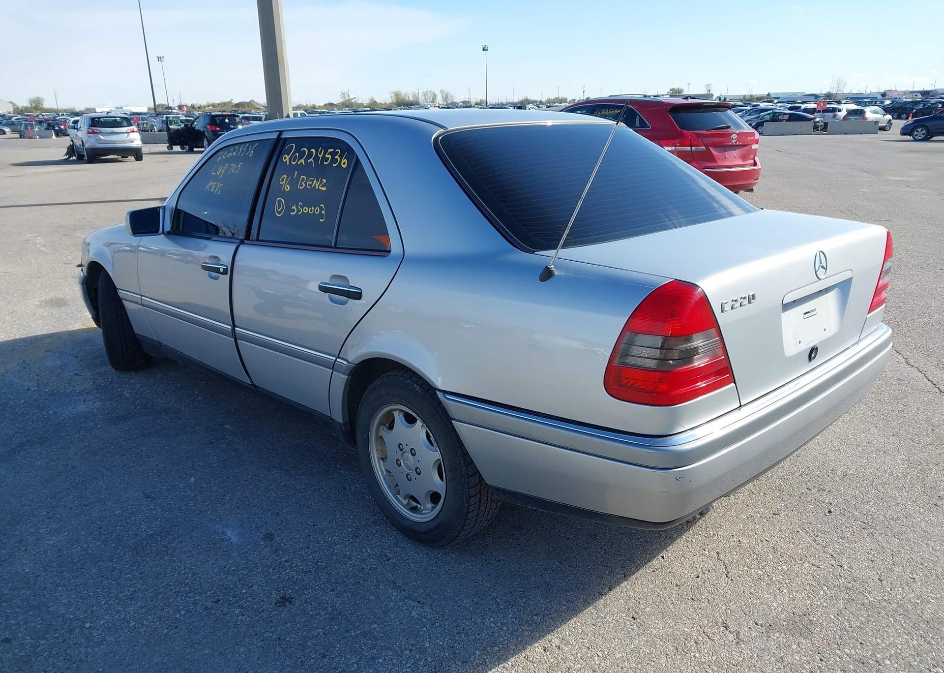 1996 MERCEDES-BENZ C220W