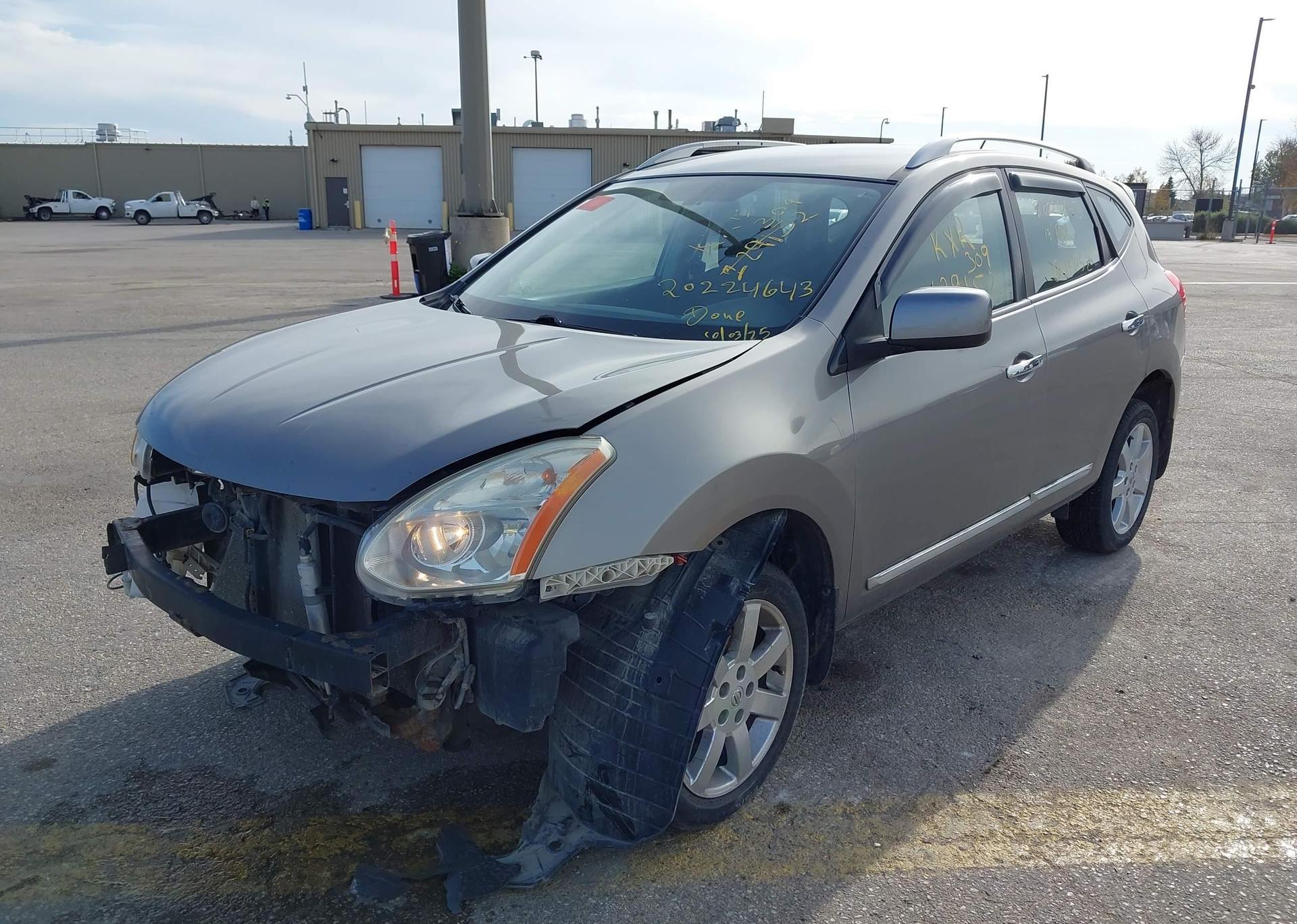 2013 NISSAN ROGUE SV