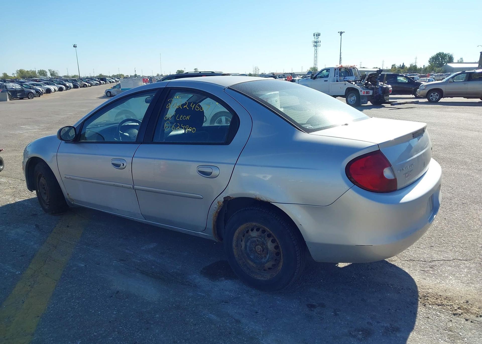 2002 CHRYSLER NEON LE